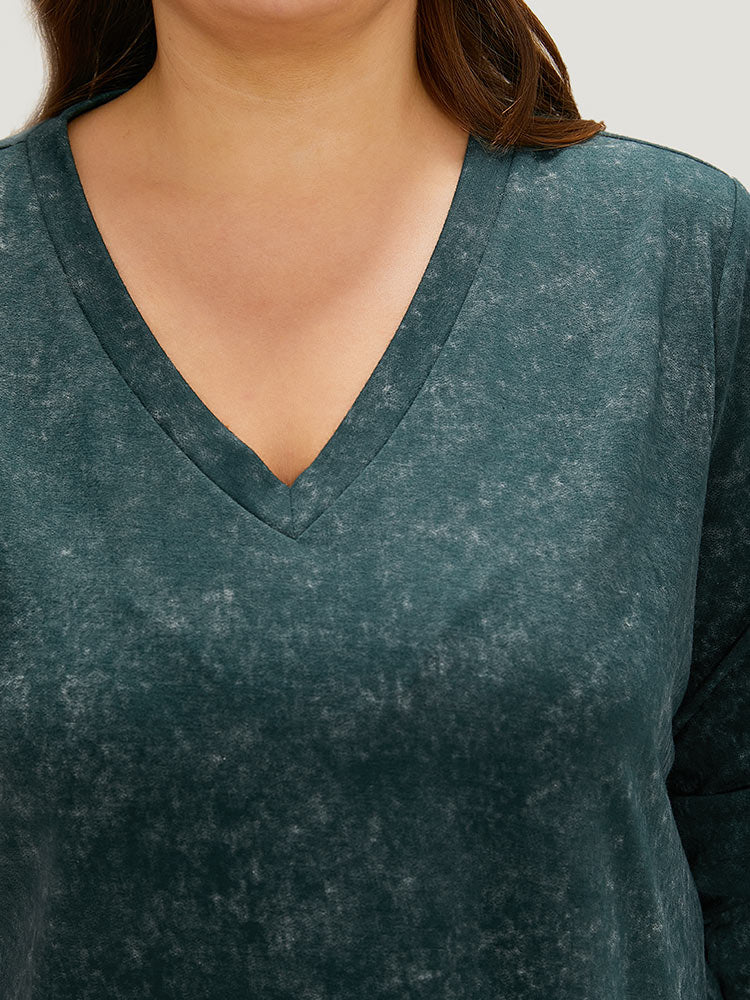 Solid Vintage V Neck Sweatshirt - Image 7