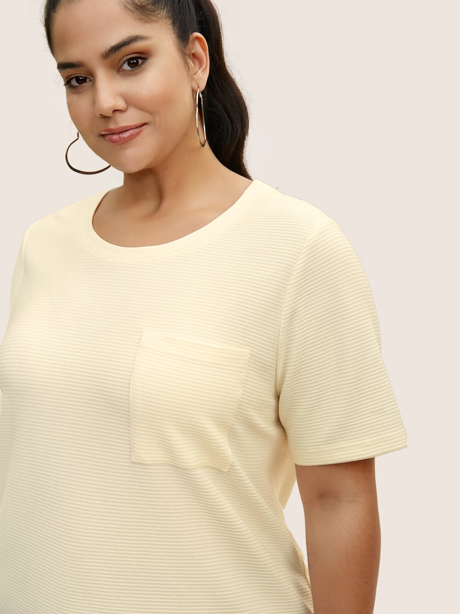 Solid Waffle Knit Patched Pocket T-shirt - Image 4