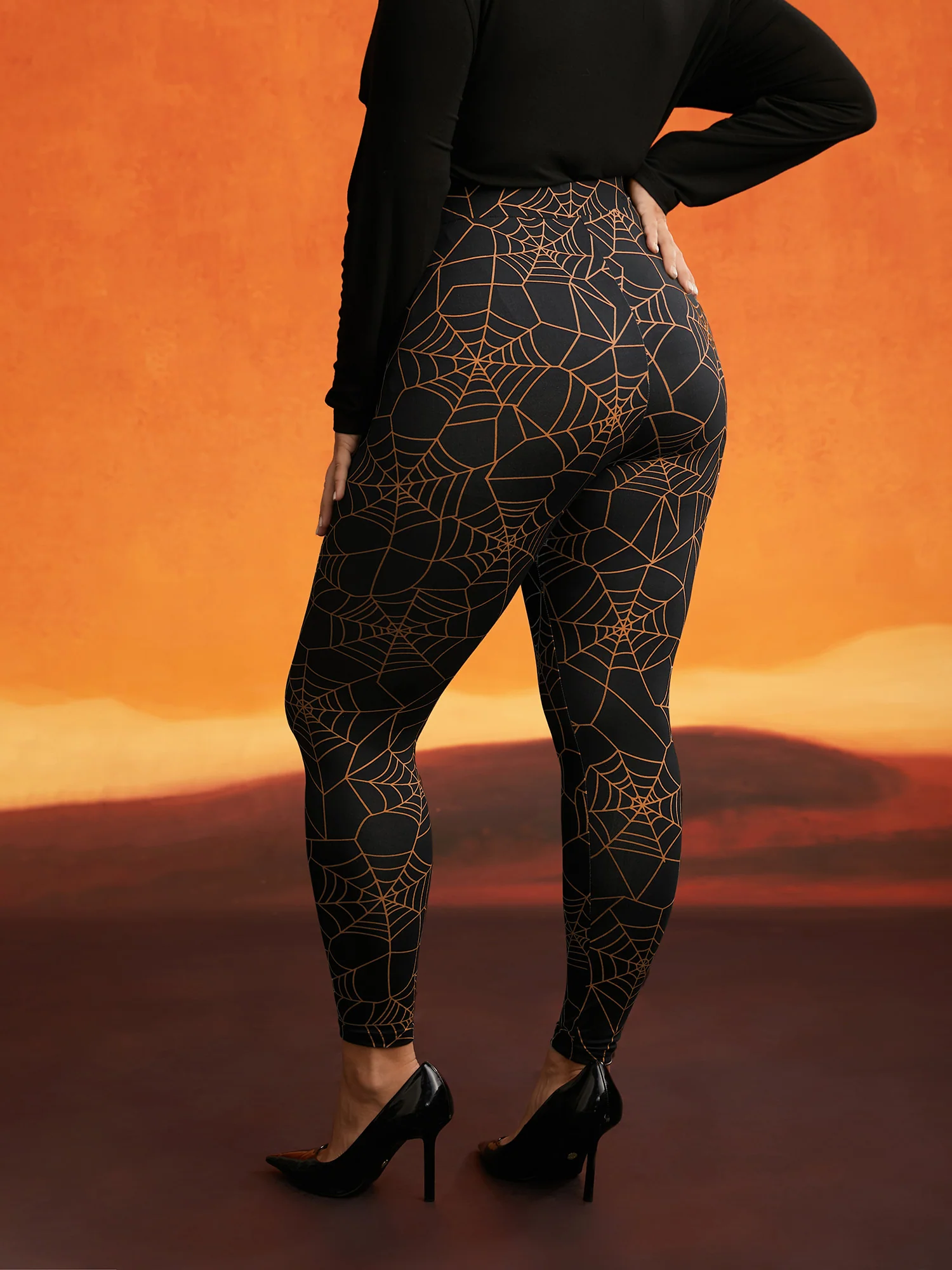 Spider Web Printed Slim-Fit Pants - Image 4