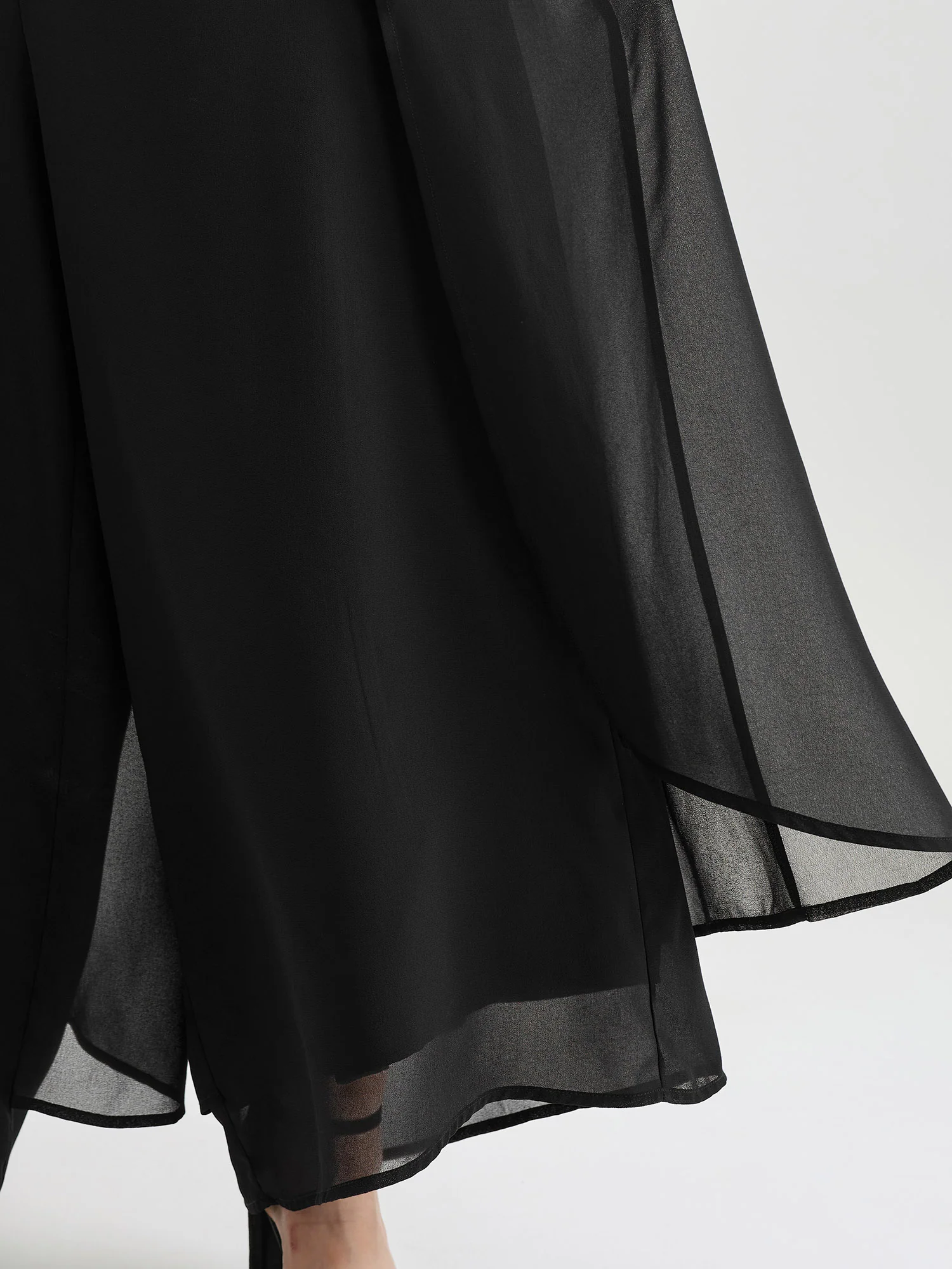 Split Neckline Curvy Hem Plain Jumpsuit - Image 4