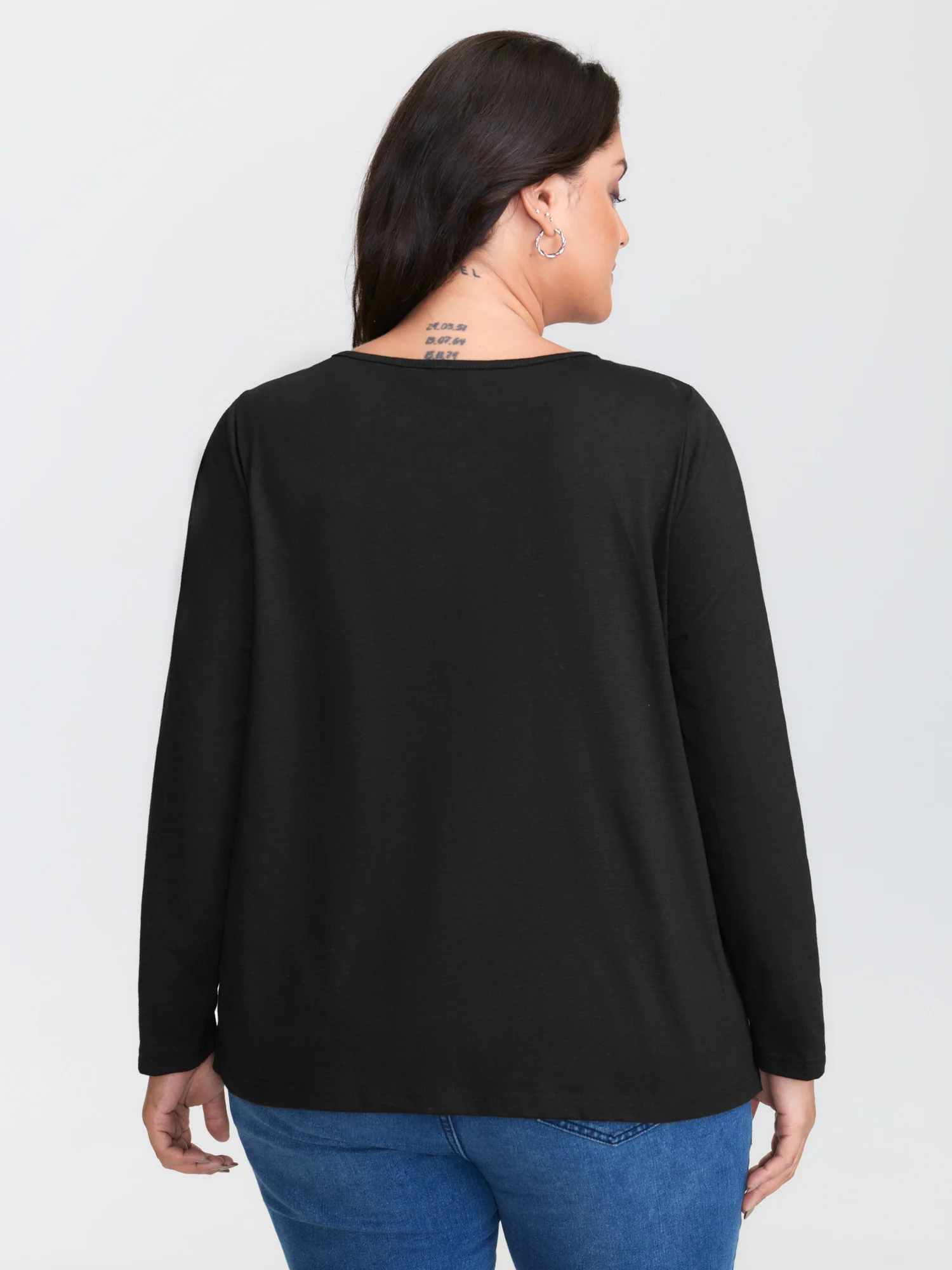Split Neckline Stretchy Plain T-Shirt - Image 4