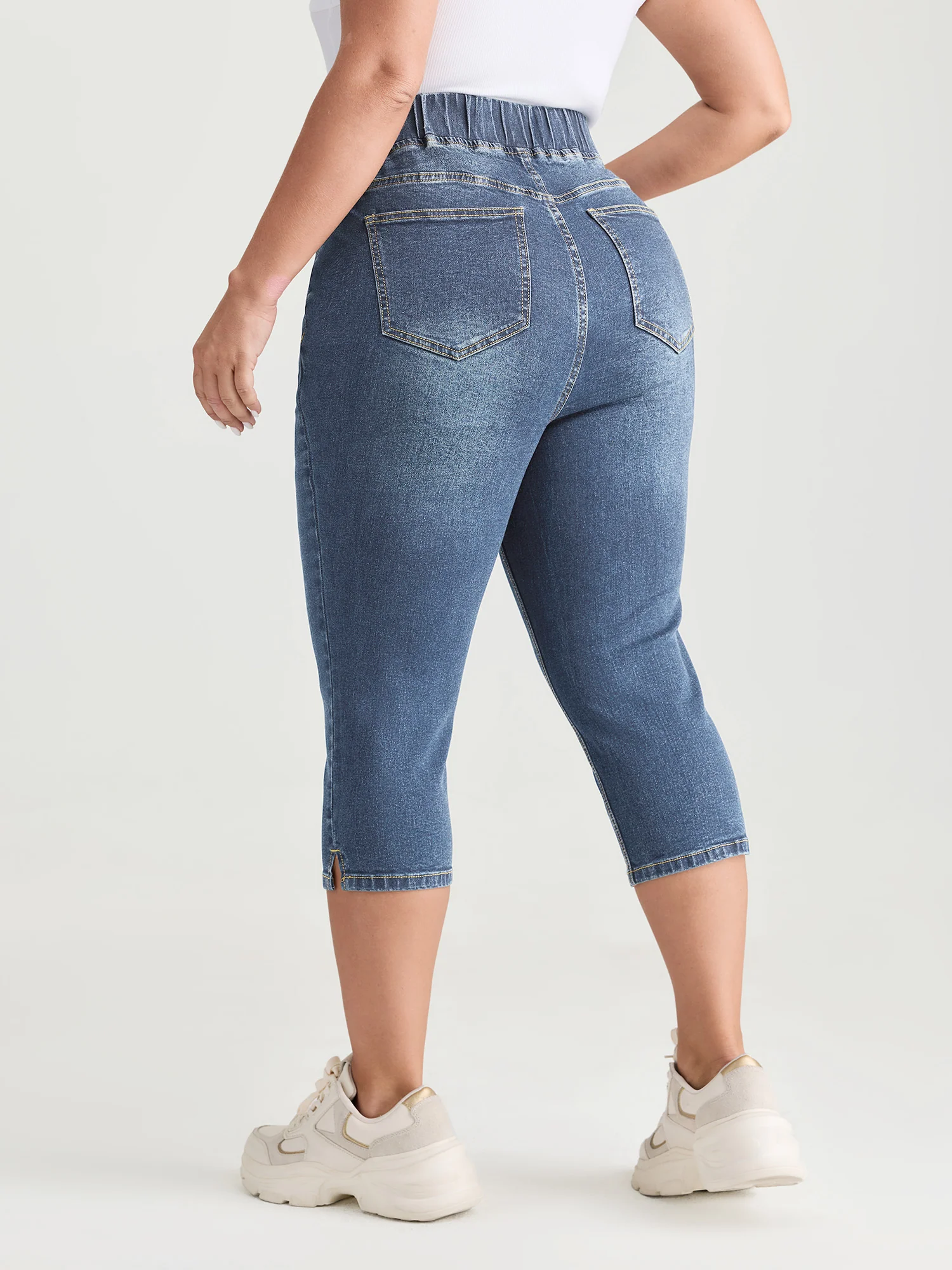 Pull-On Stretchy Waist Skinny-Fit Capri Jeans - Image 13