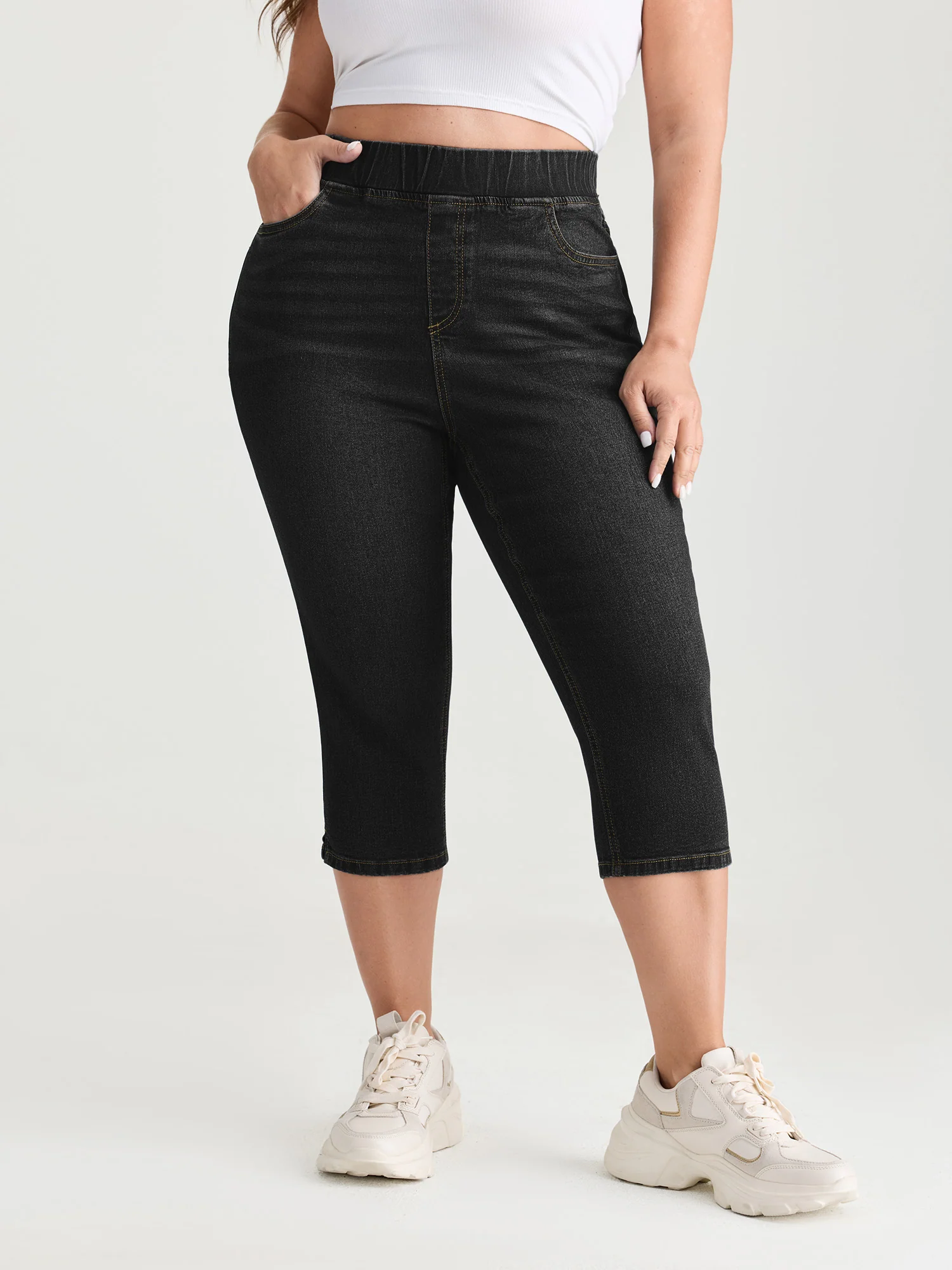 Pull-On Stretchy Waist Skinny-Fit Capri Jeans - Image 15