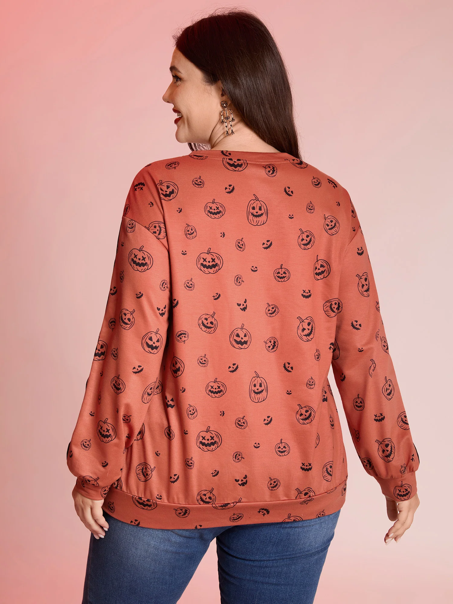 Spooky Halloween Print Relaxed Fit Sweatshirt - Image 4