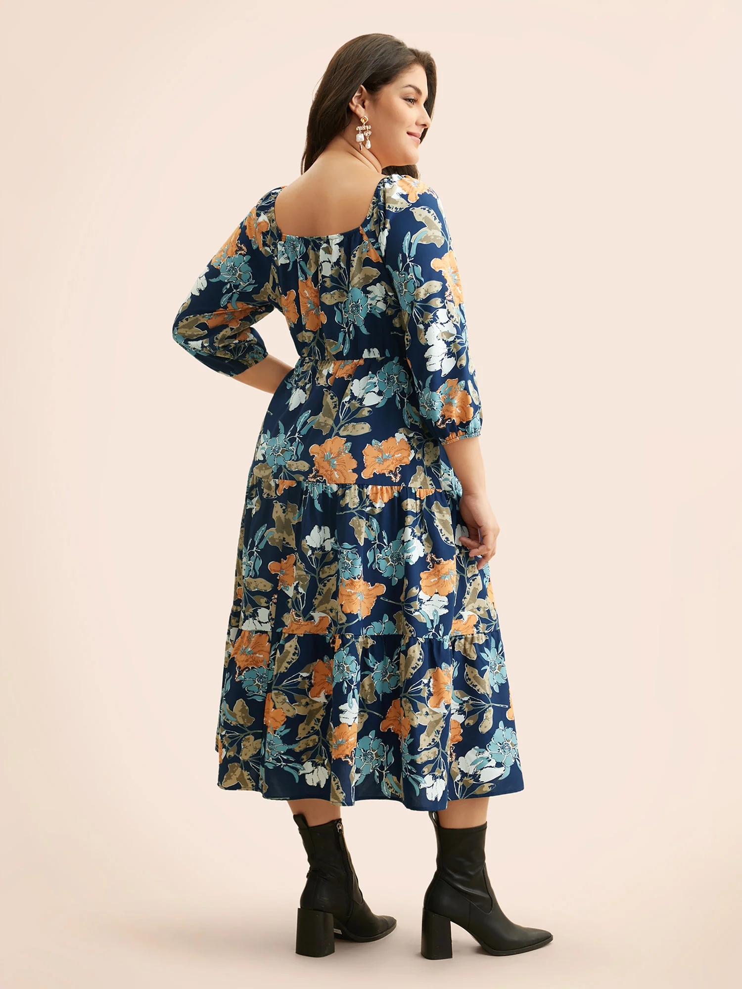 Square Neck Floral Shirred Midi Dress - Image 3