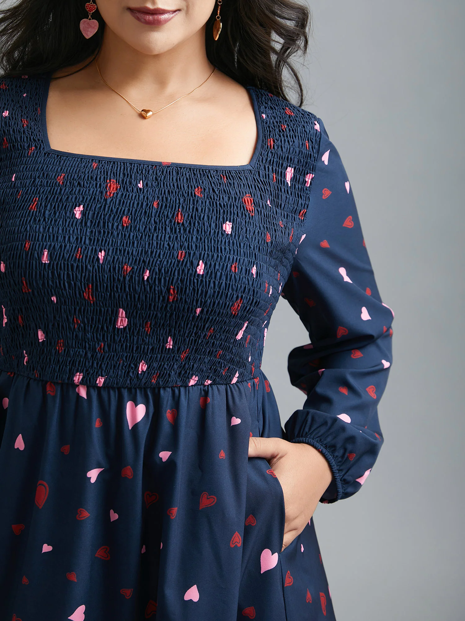 Square Neck Shirred Hearts Midi Dress - Image 2