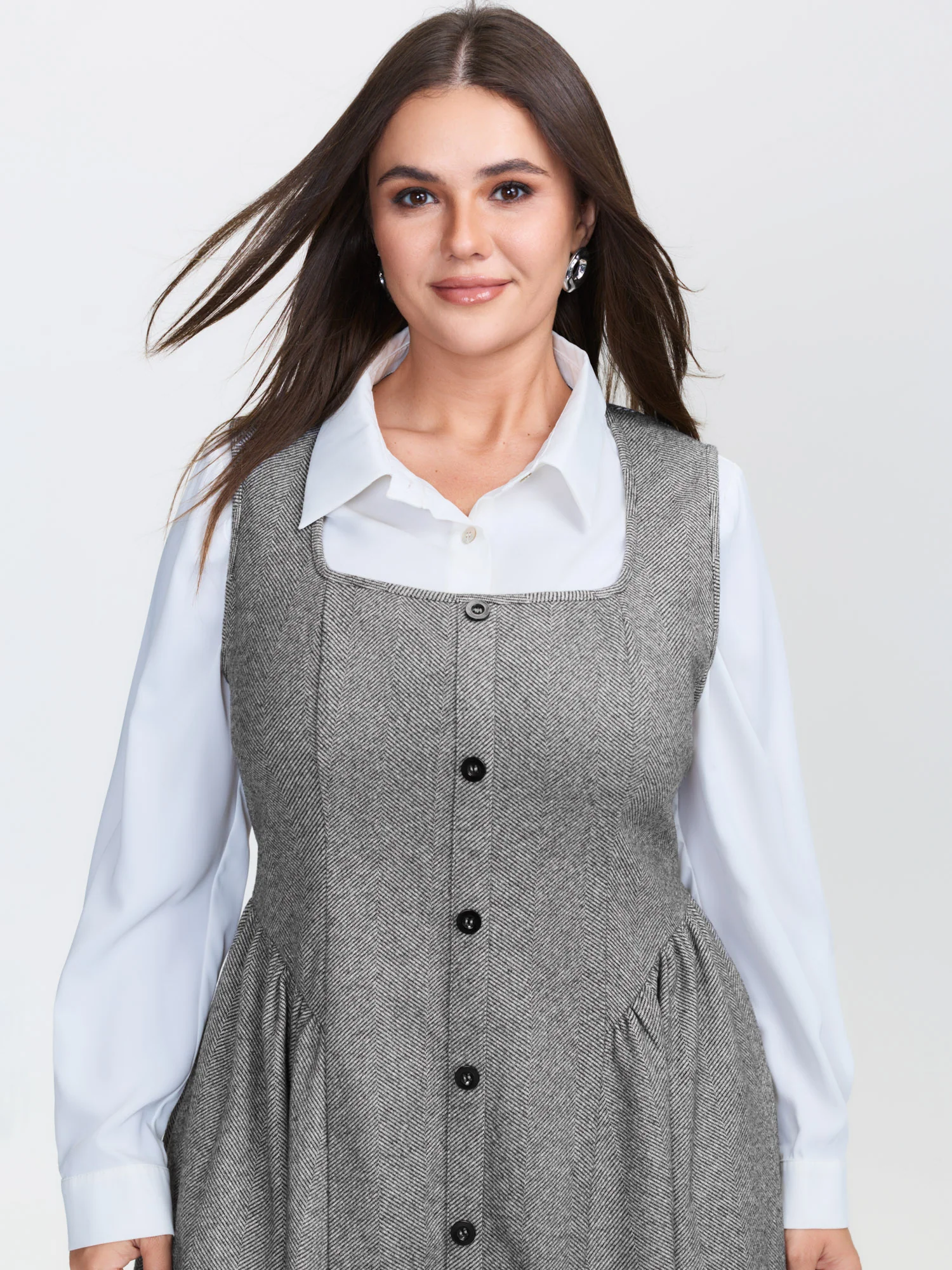 Square Neckline Textured Pleated Midi Dress - Image 3