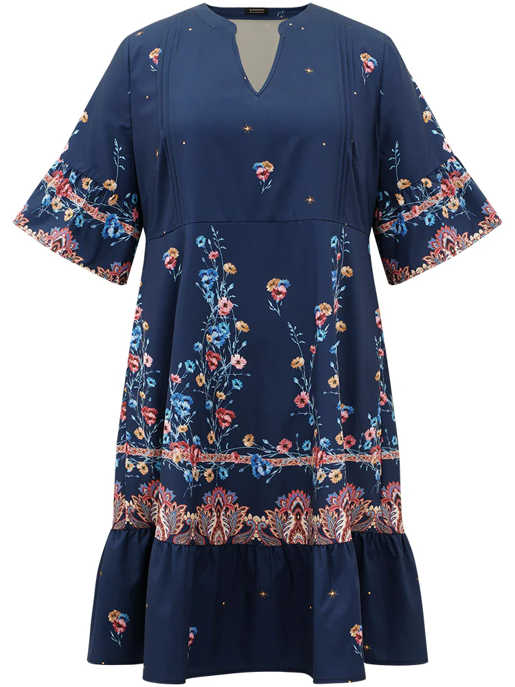Star & Bandana Print Notched Ruffle Dress - Image 10