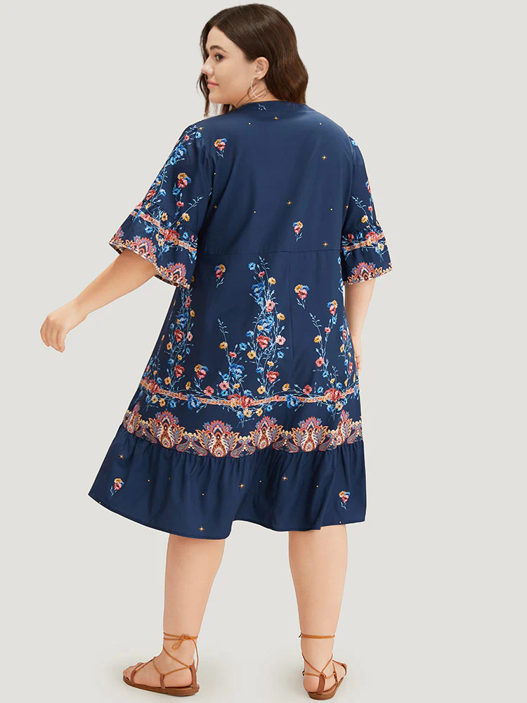 Star & Bandana Print Notched Ruffle Dress - Image 3