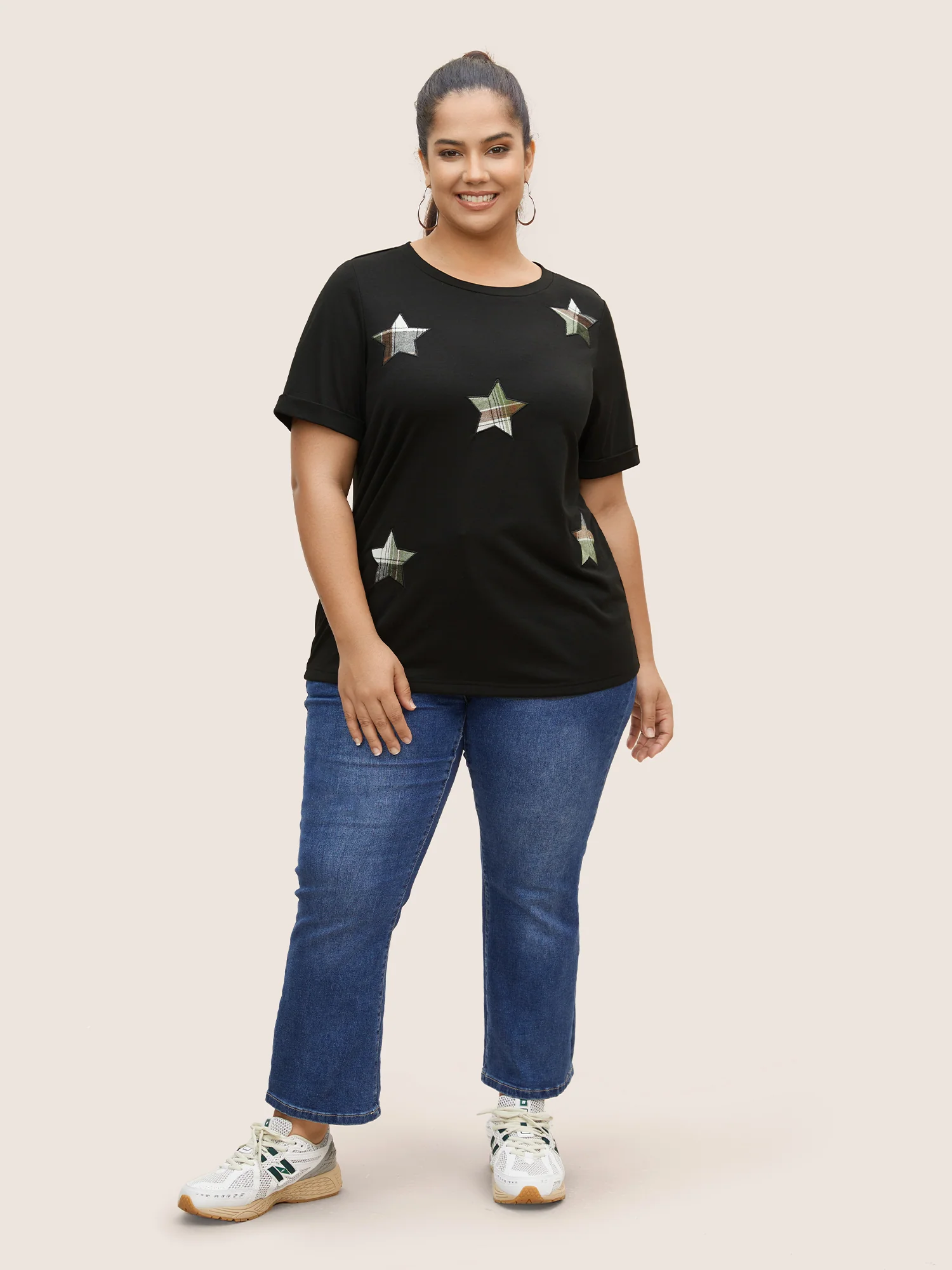 Star Embroidered Patch Round Neck T-shirt - Image 3