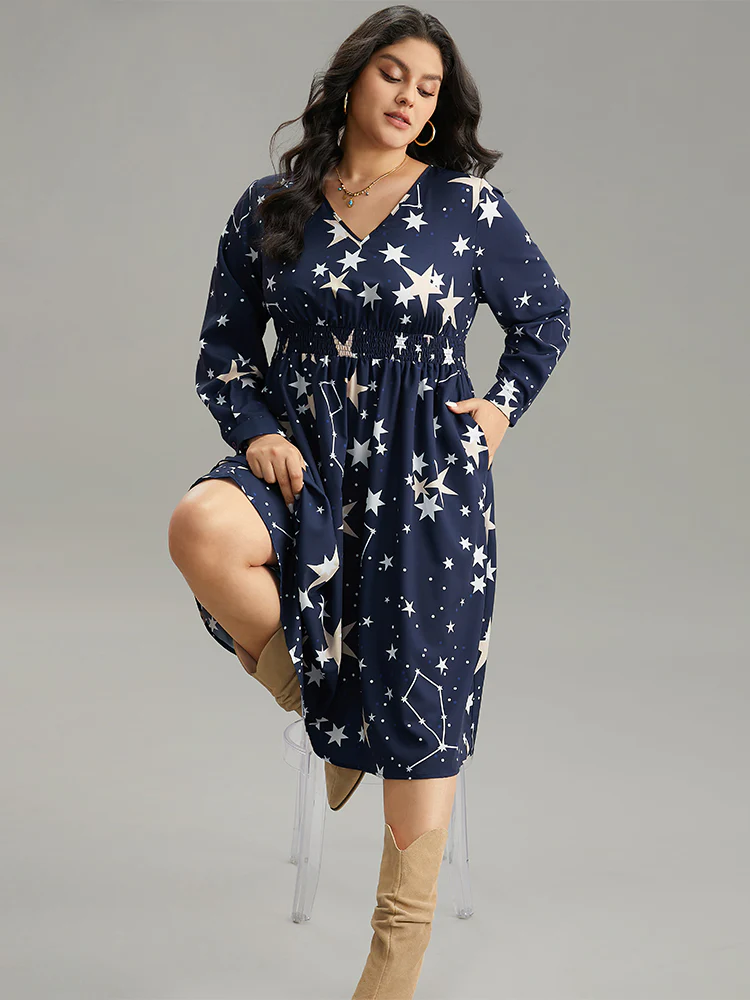 Star Geometric Shirred Pocket Dress - Image 7