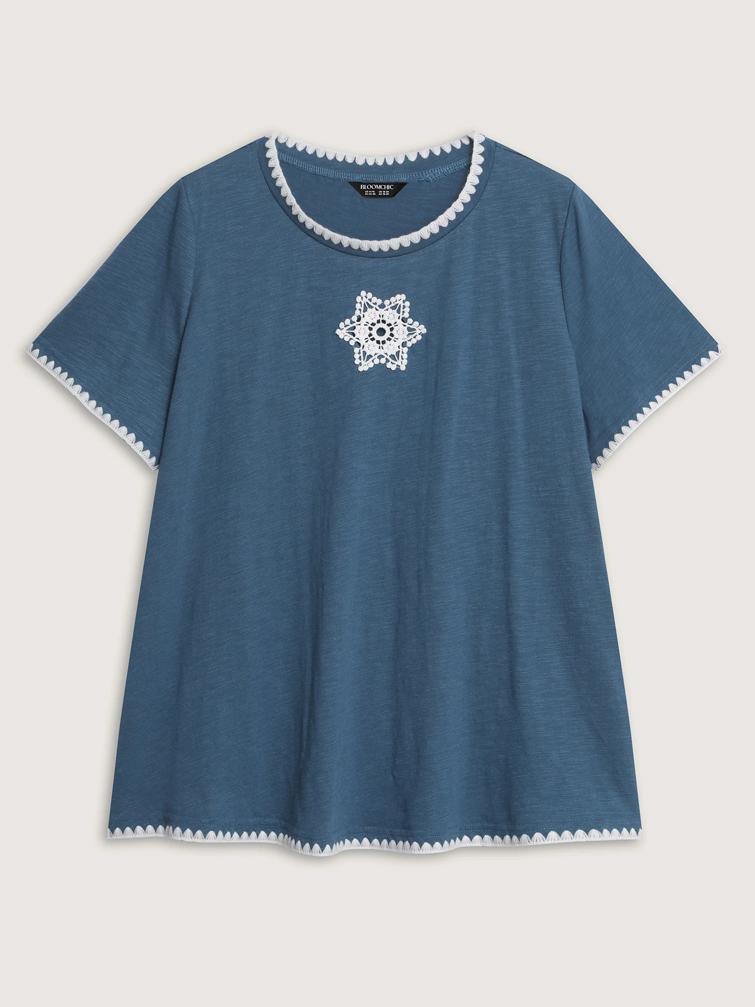 Star Motif Cut-Out Round Neck T-Shirt - Image 7