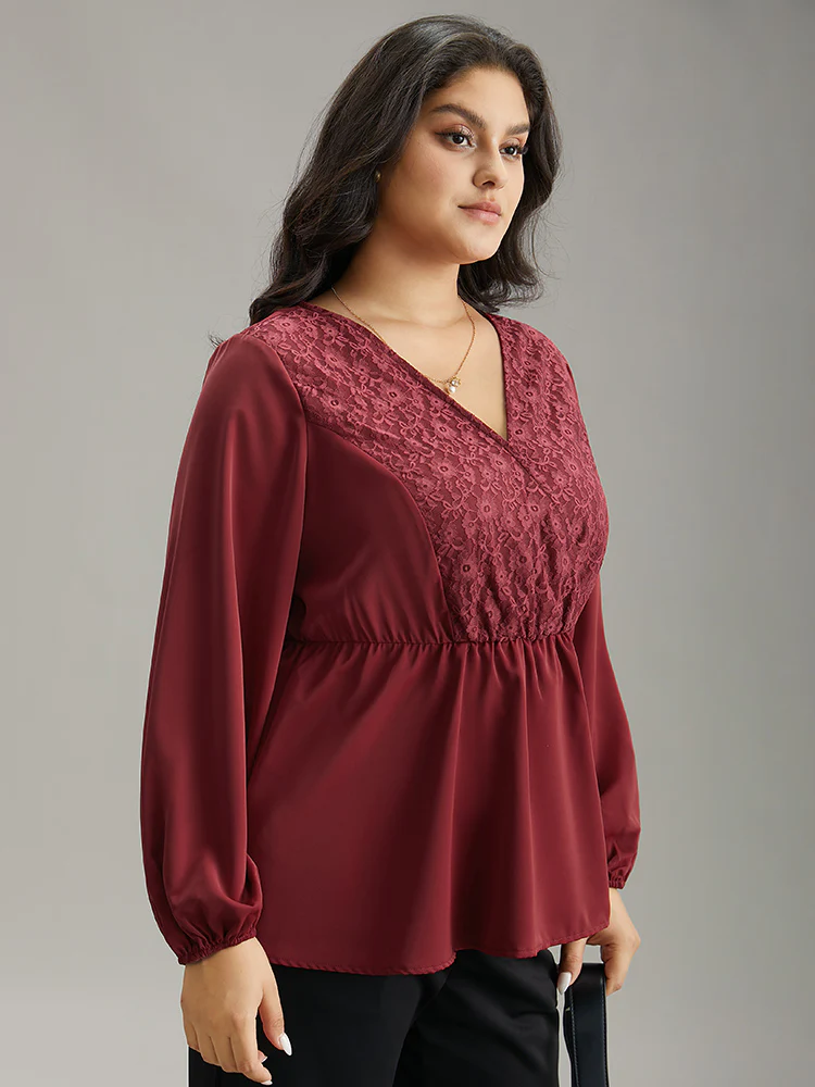 Static-Free Contrast Lace Lantern Sleeve Blouse - Image 3