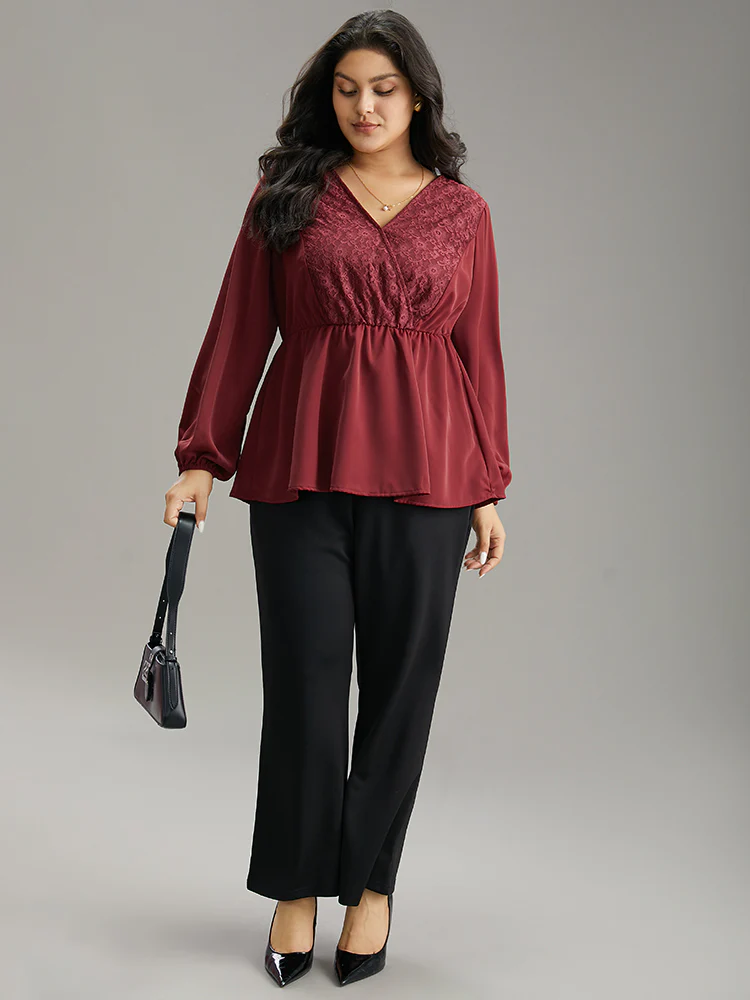 Static-Free Contrast Lace Lantern Sleeve Blouse - Image 4