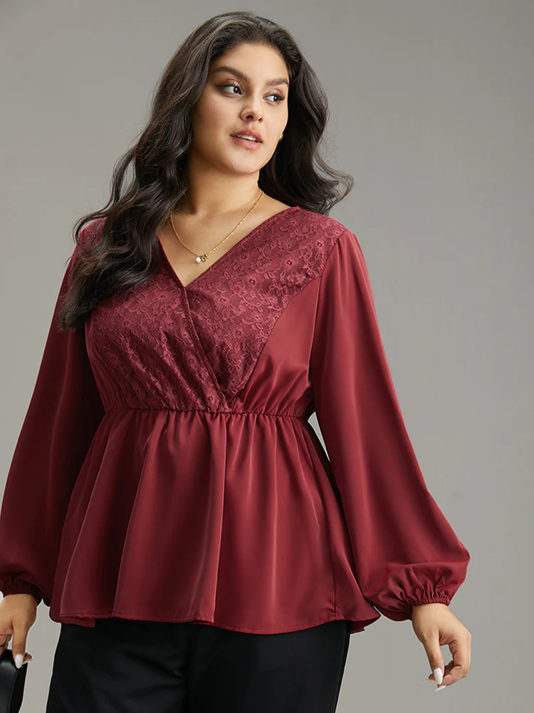 Static-Free Contrast Lace Lantern Sleeve Blouse - Image 5