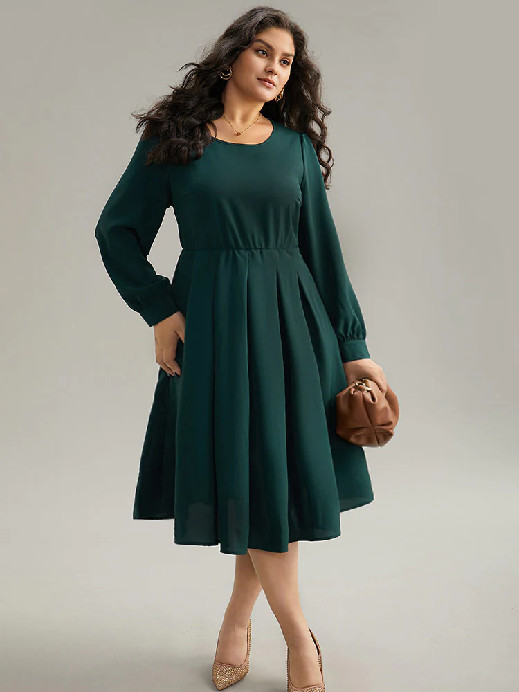 Static-Free Plain Pleated Pocket Dress