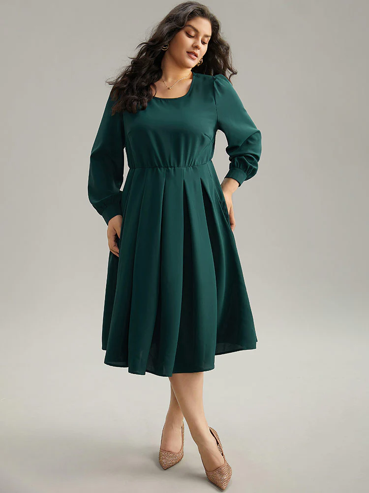 Static-Free Plain Pleated Pocket Dress - Image 2