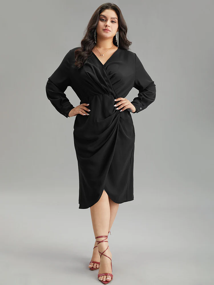 Static-Free Solid Plicated Detail Wrap Dress - Image 2