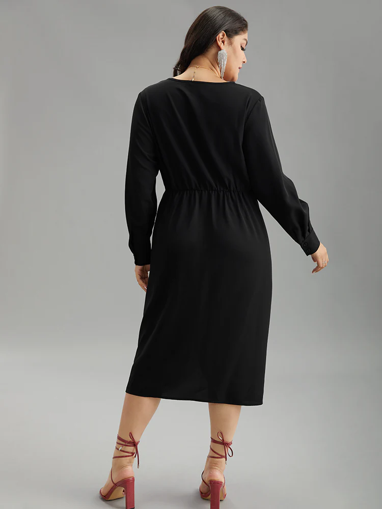 Static-Free Solid Plicated Detail Wrap Dress - Image 4