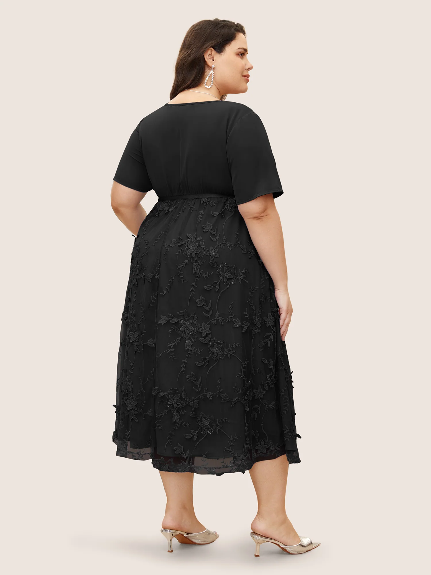 Stereo Floral Embroidered Patchwork Mesh Dress - Image 4