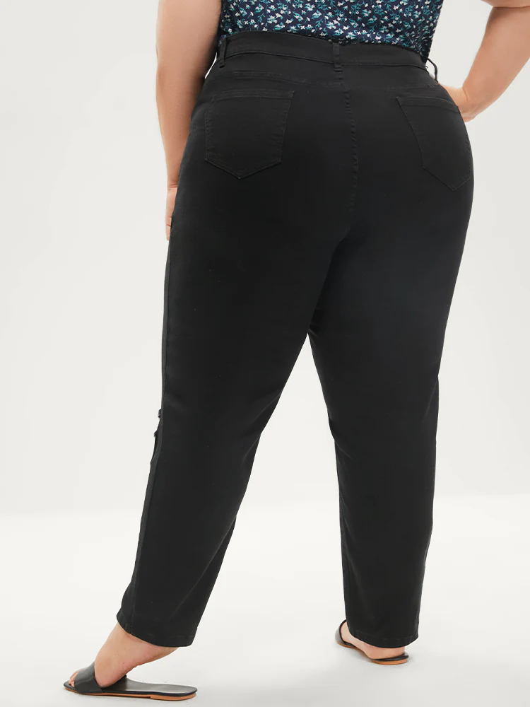 Straight Moderately Stretchy Mid Rise Black Wash Distressed Jeans - Image 9