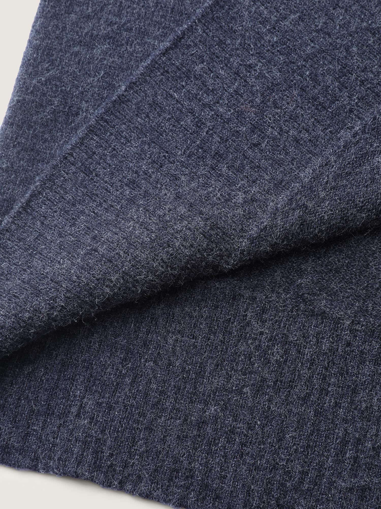 Straight-Sleeve Hooded Solid Pullover - Image 8