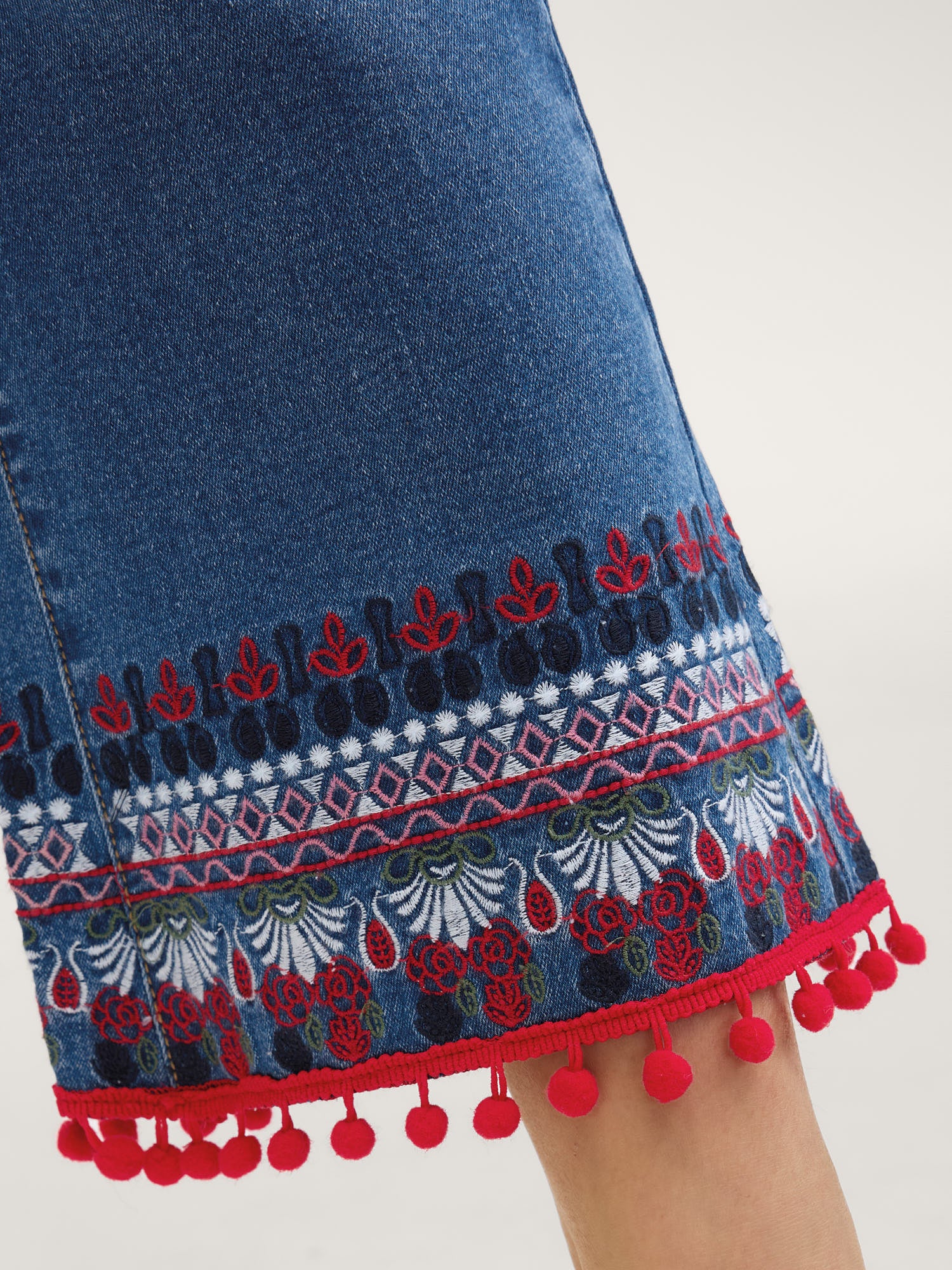 Stretch Christmas Color Contrast Bootcut Jeans - Image 5