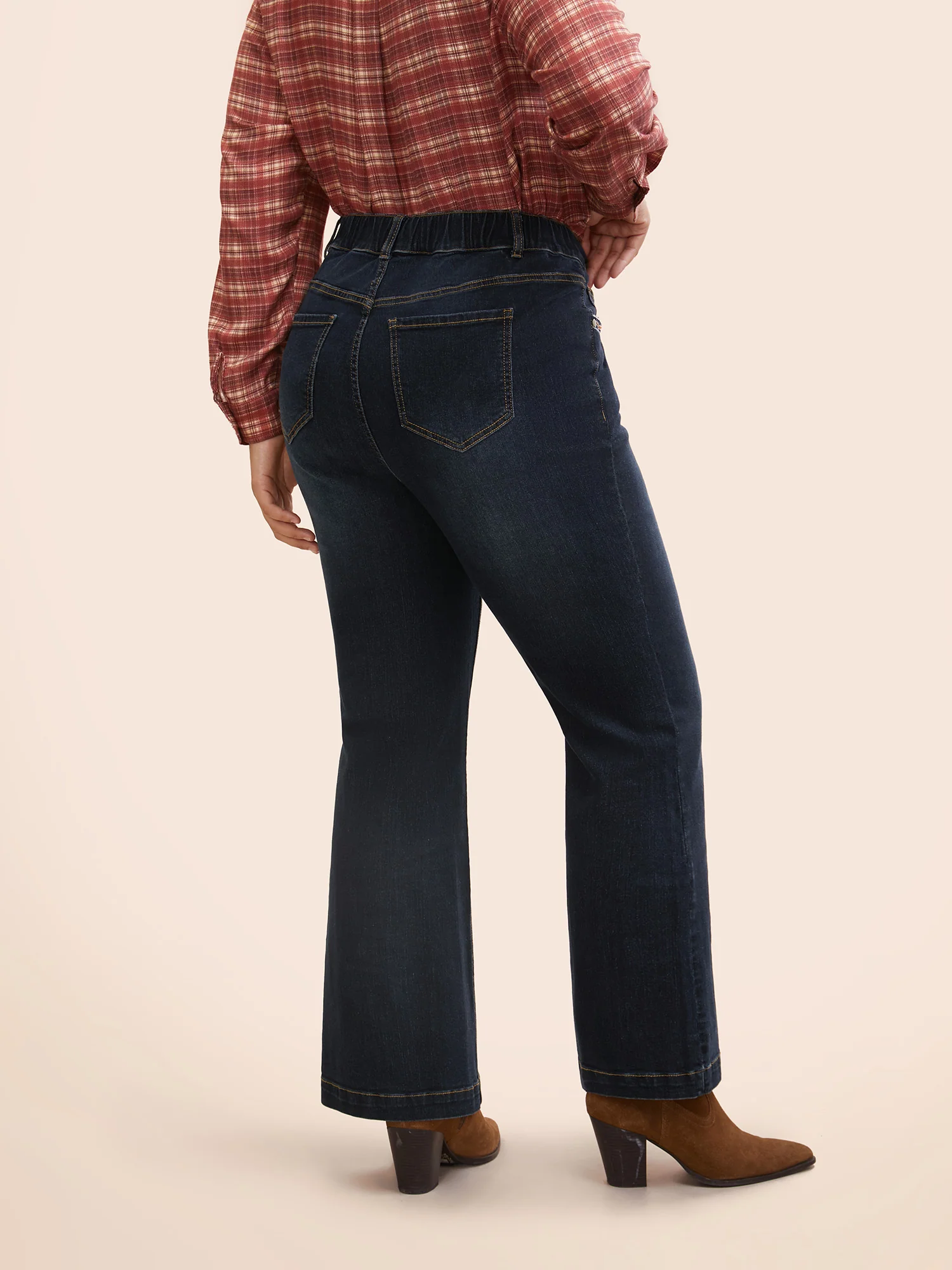 Stretch Denim Front Embroided Pockets Flare Jeans - Image 2