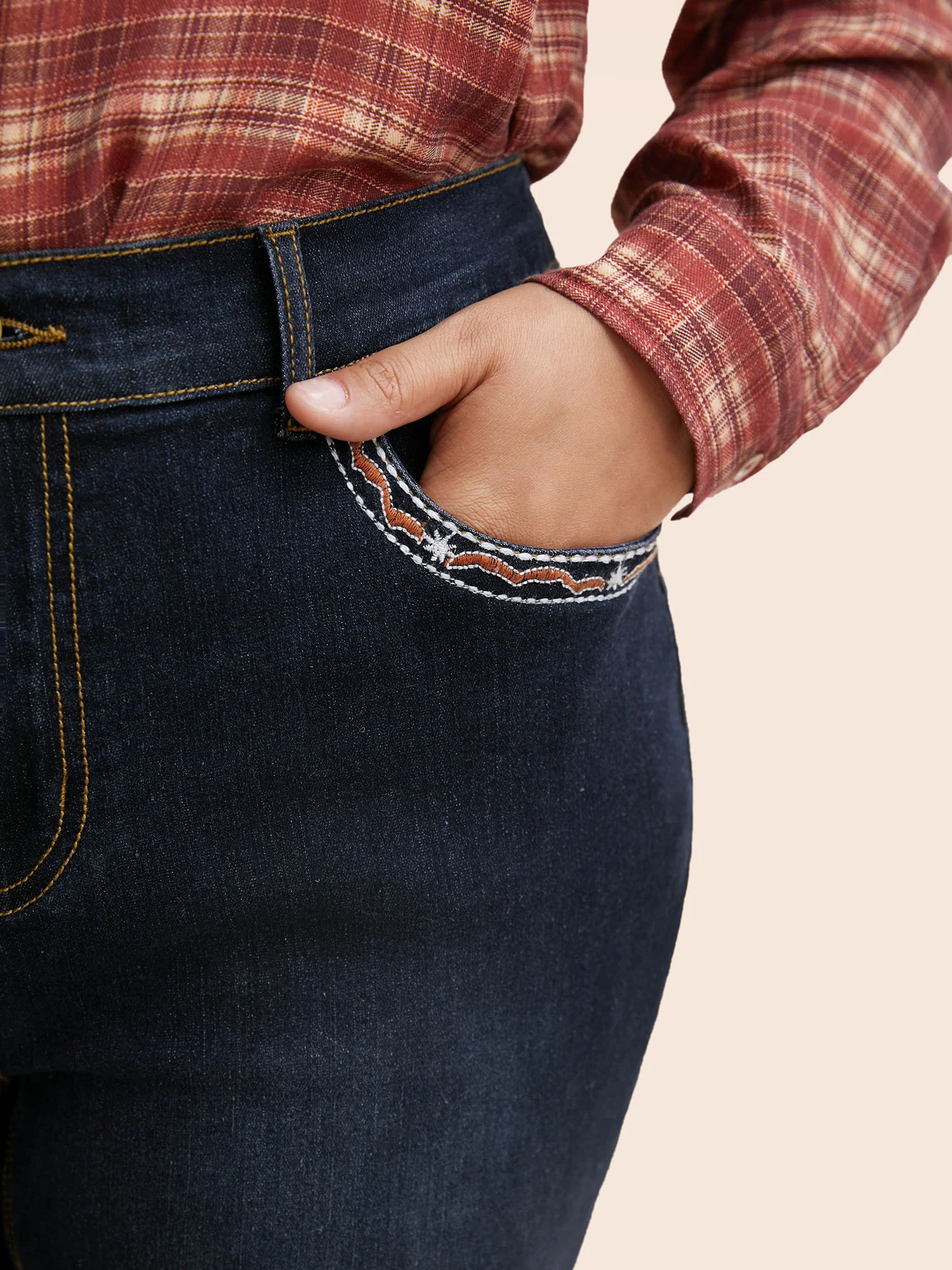 Stretch Denim Front Embroided Pockets Flare Jeans - Image 4
