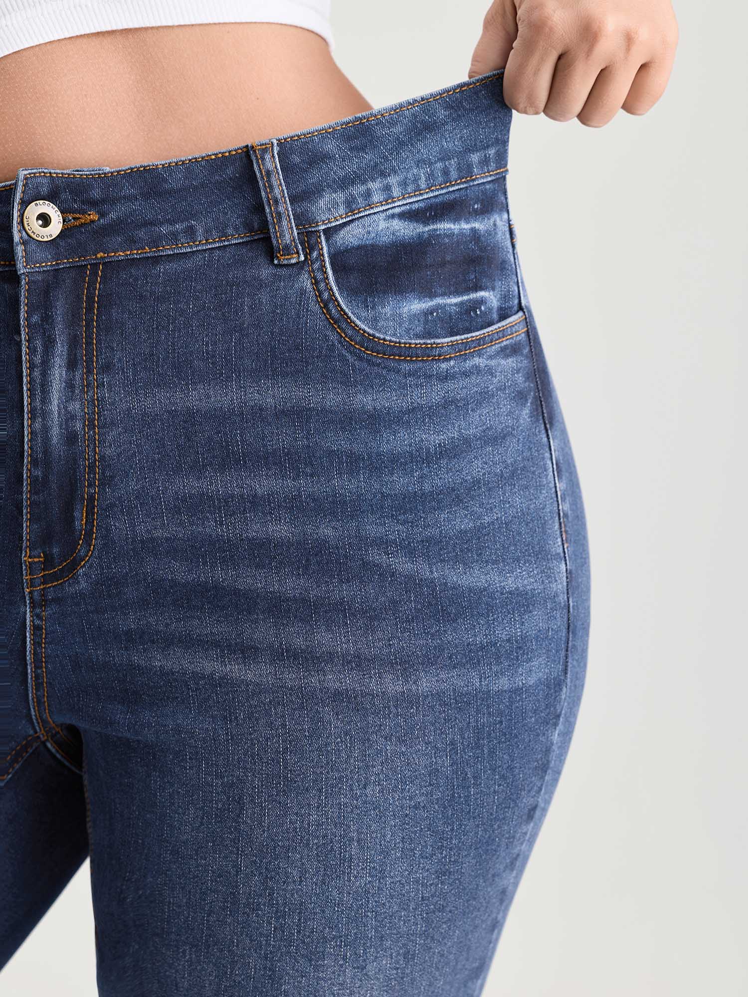 Thigh-Friendly Capri Straight-Leg Jeans - Image 12