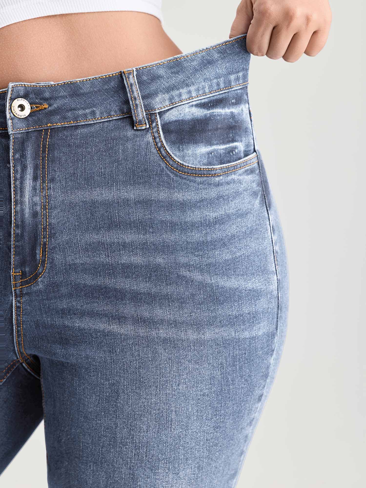 Thigh-Friendly Capri Straight-Leg Jeans - Image 17