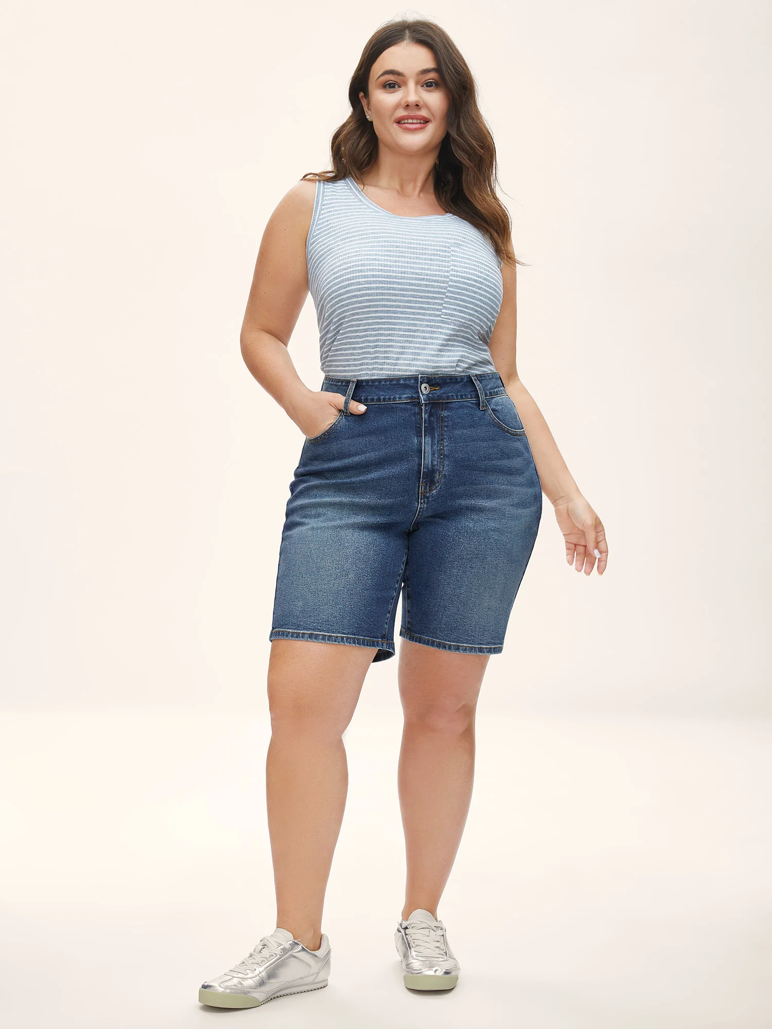 Thigh-Friendly Moderate Stretch Denim Shorts - Image 4