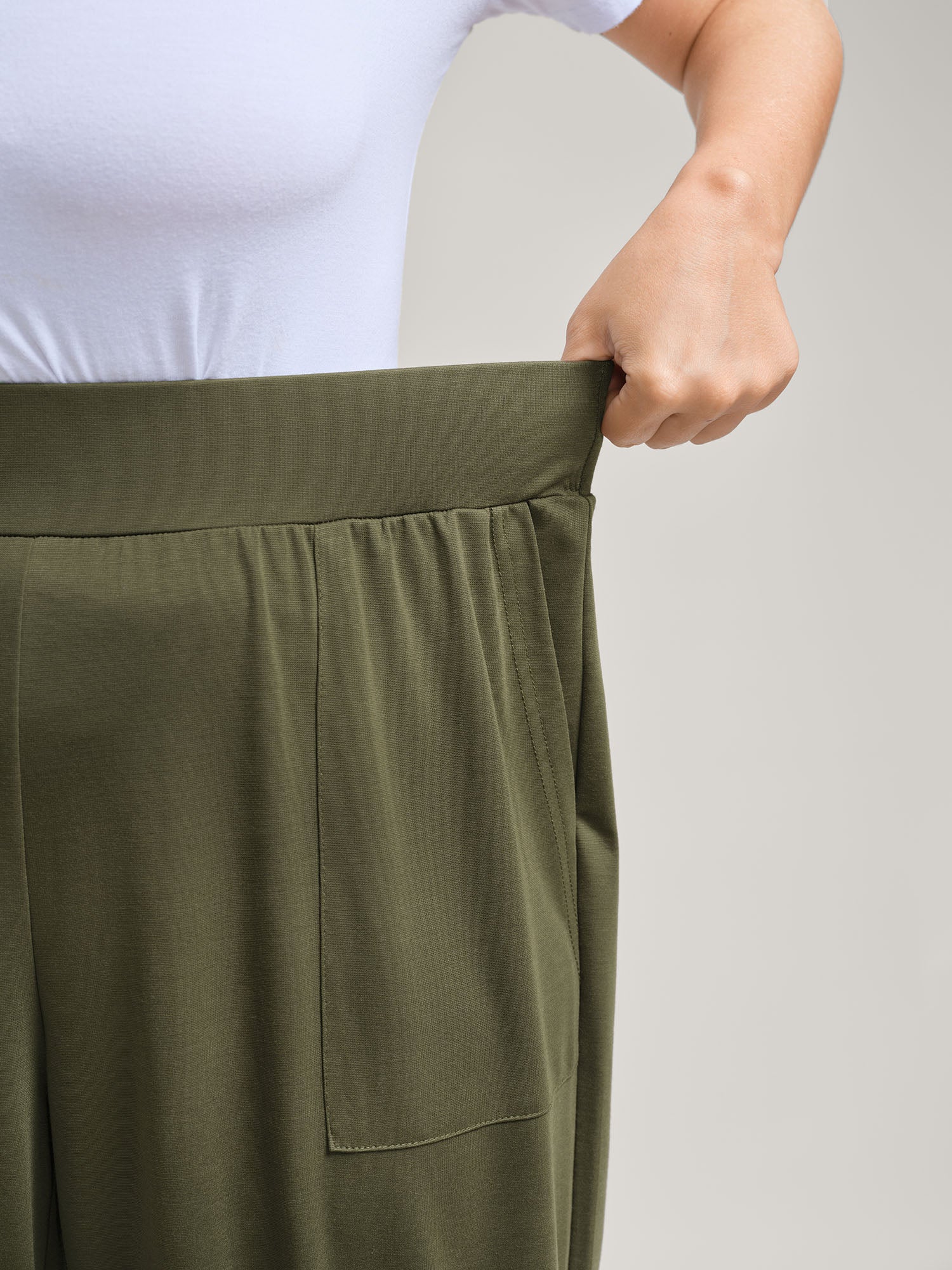 Stretchy Adjustable Cuffs Wide-Leg Pants - Image 4
