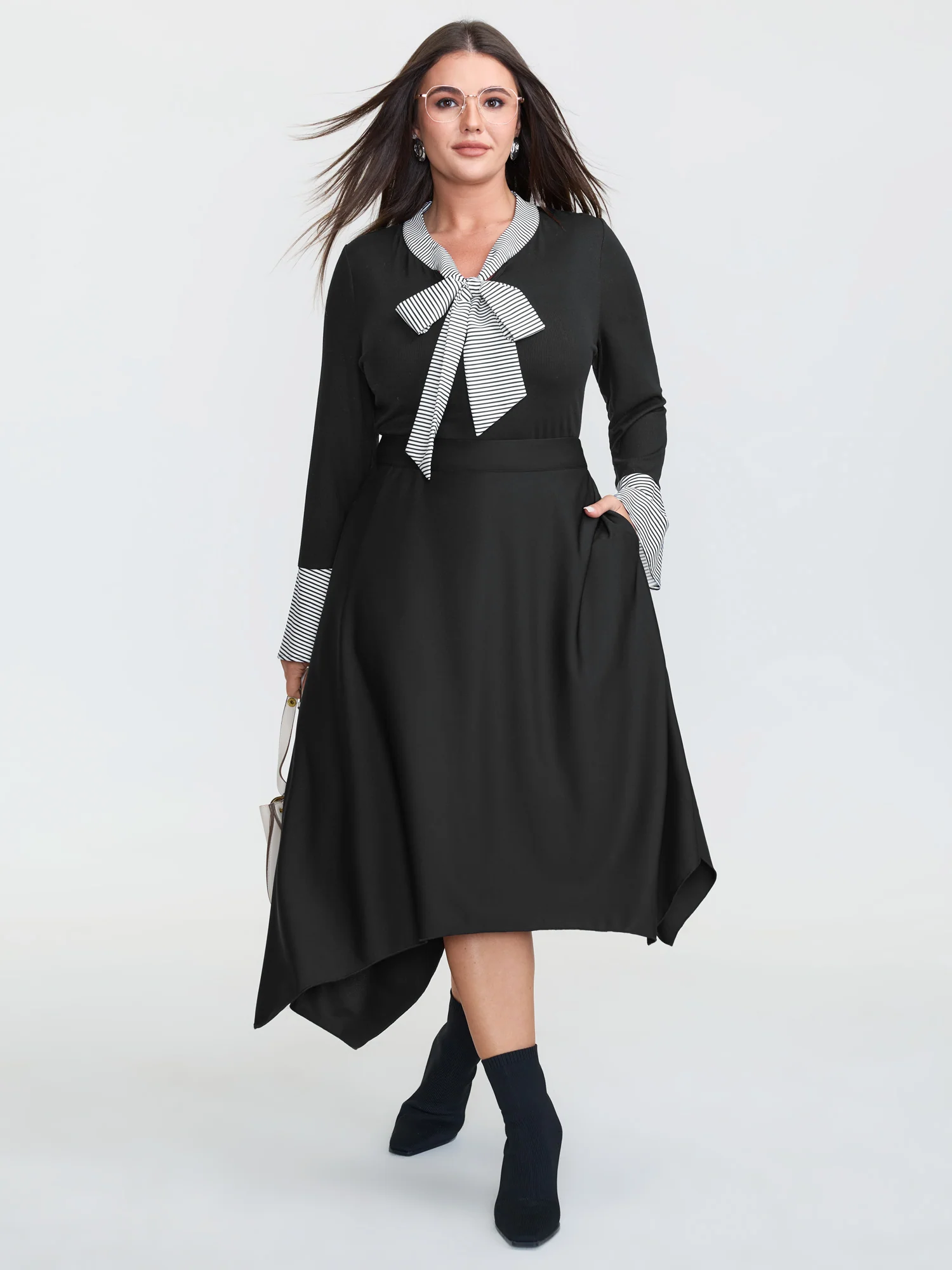 Stretchy Asymmetrical Hem Pocketed Midi Skirt - Image 2