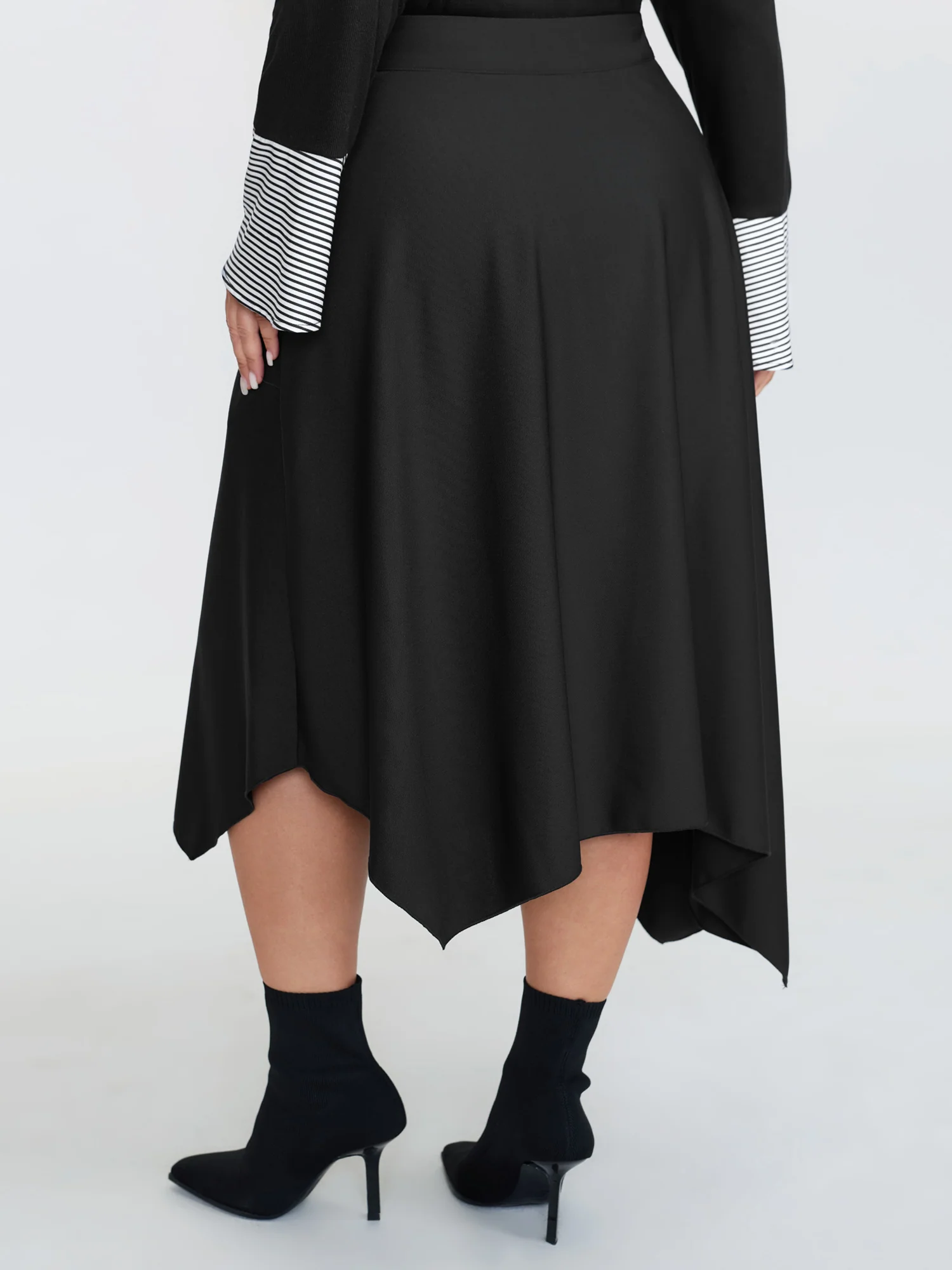 Stretchy Asymmetrical Hem Pocketed Midi Skirt - Image 4