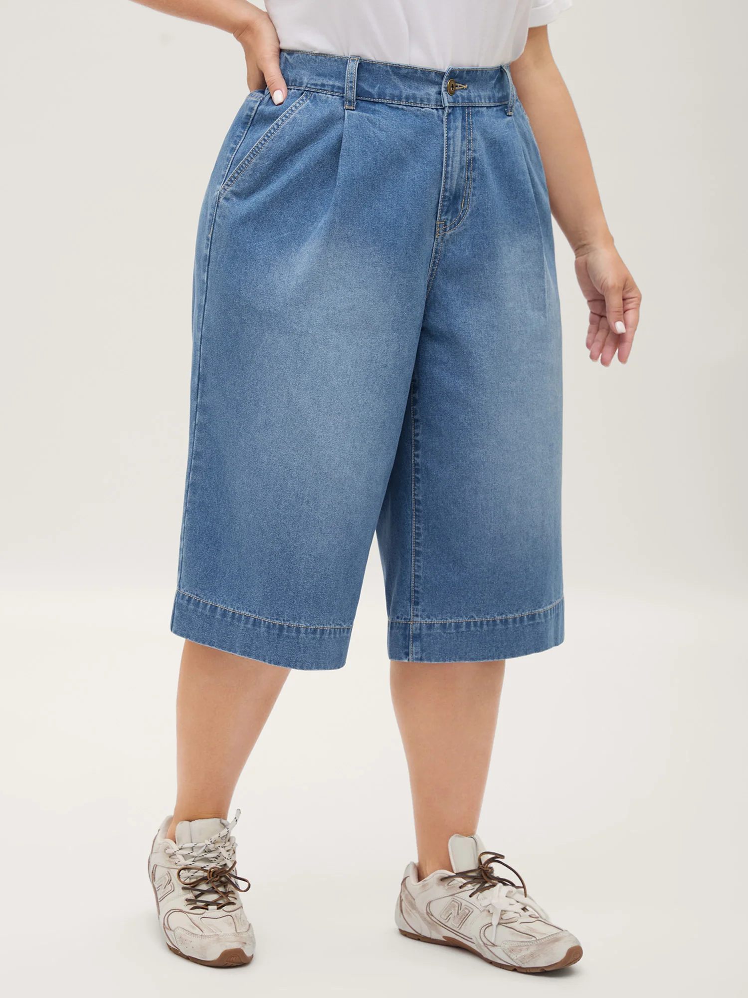 Stretchy Back-Waist Cropped Jeans - Image 4