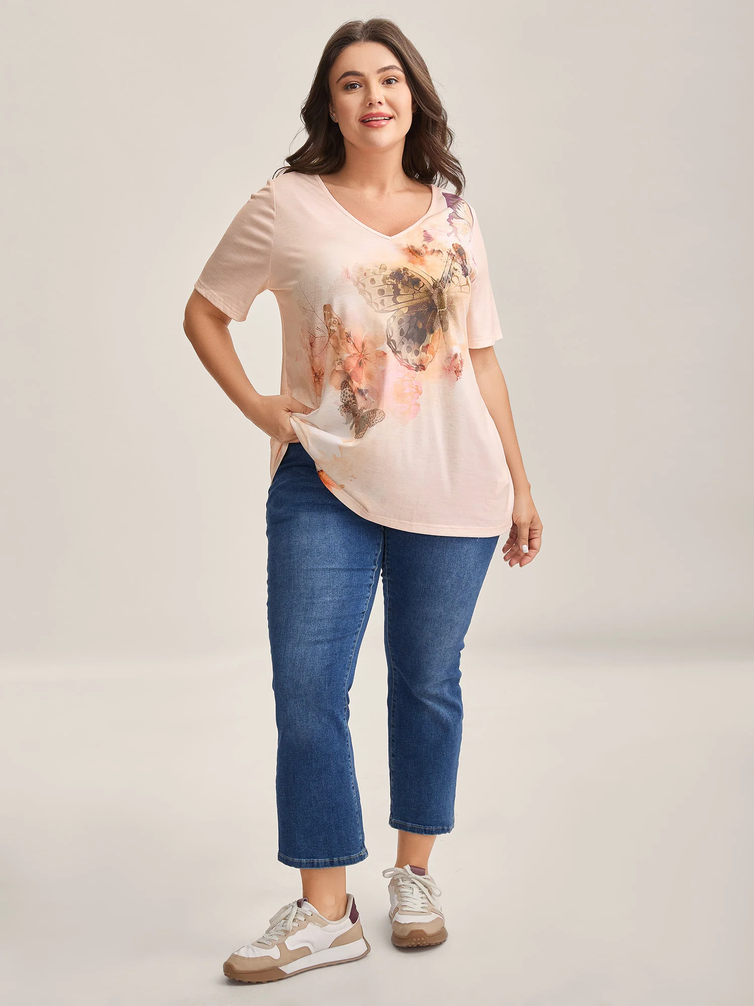 Stretchy Butterfly Print V Neck T-Shirt - Image 3