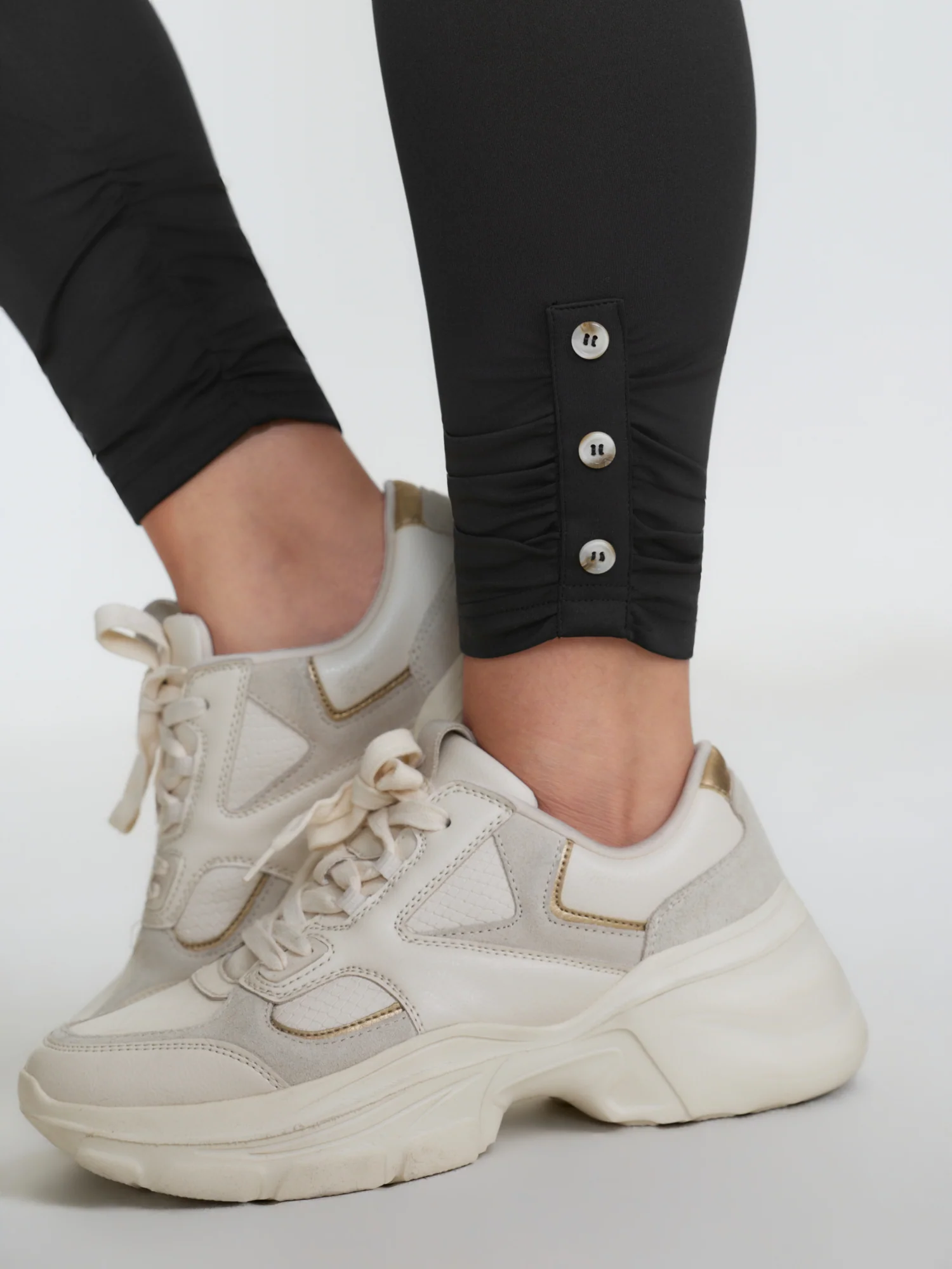 Stretchy Button Detail Skinny-Fit Leggings - Image 4
