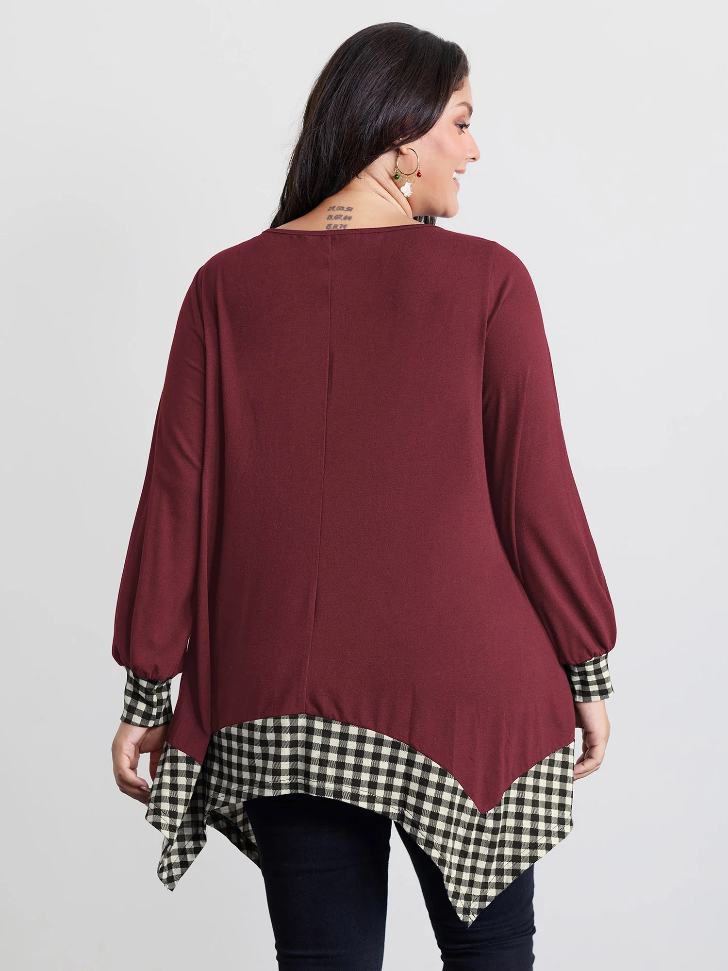 Supersoft Stretchy Checkered Asymmetrical Hem T-Shirt - Image 23