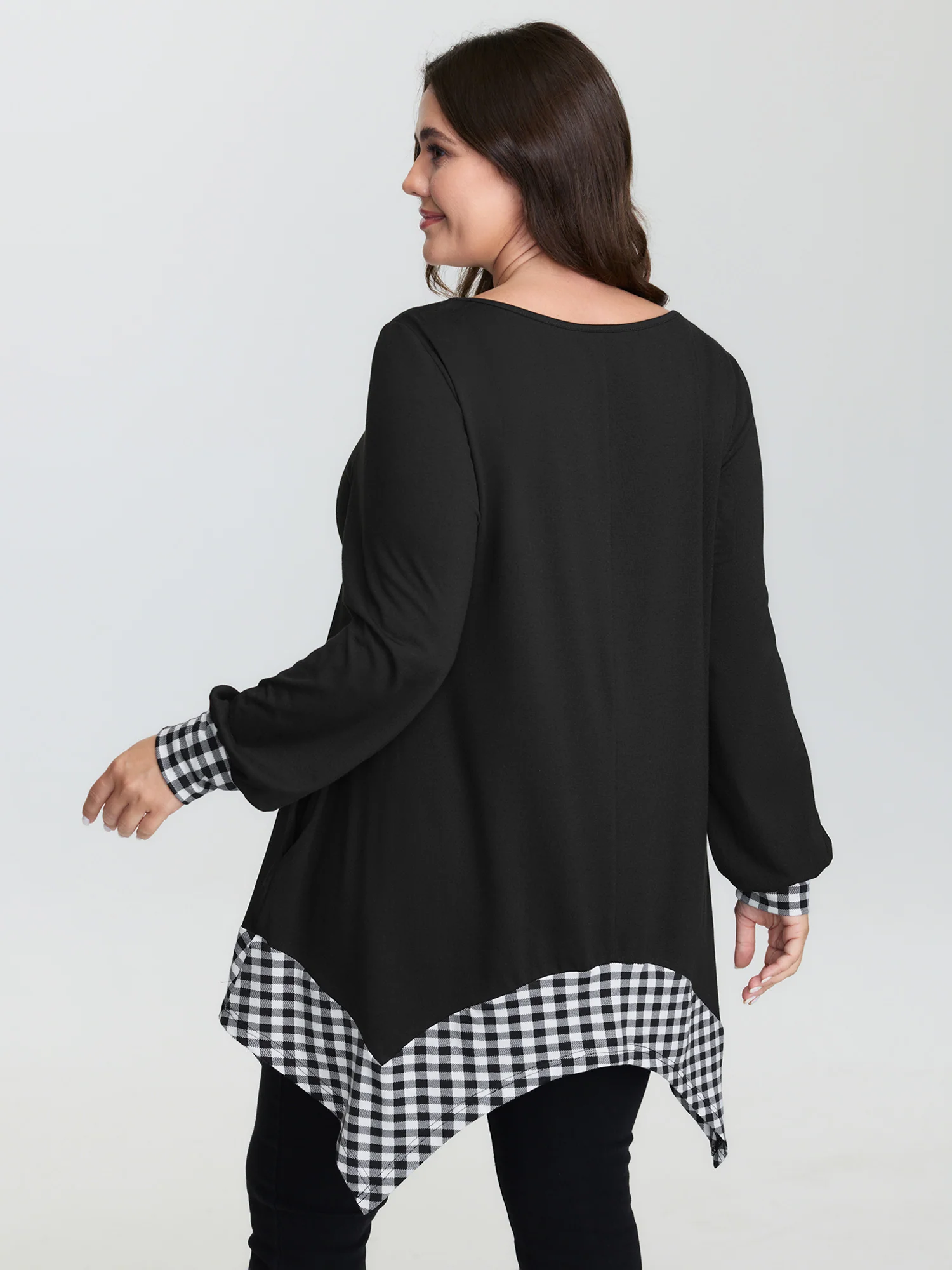Supersoft Stretchy Checkered Asymmetrical Hem T-Shirt - Image 6
