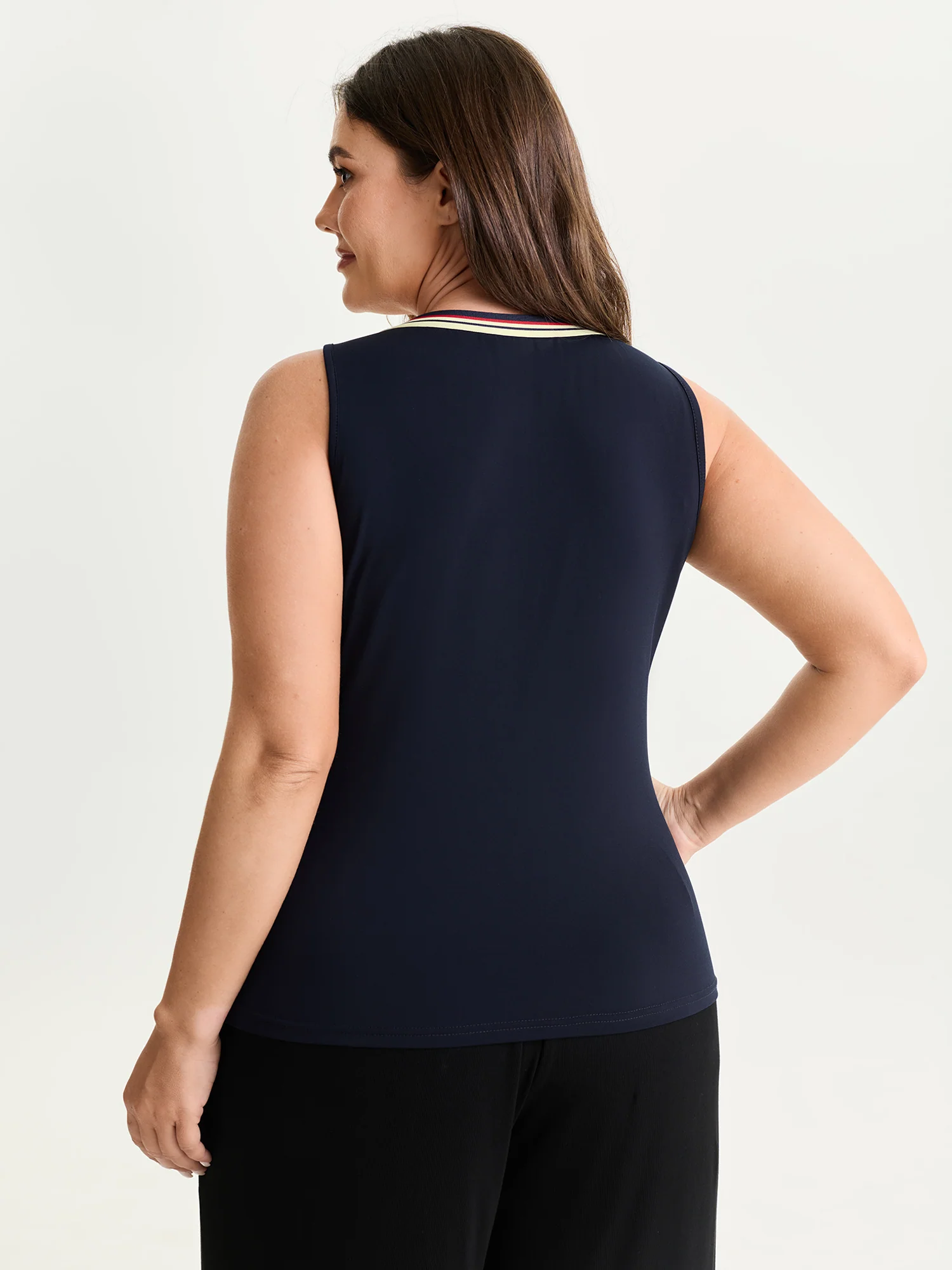 Stretchy Color Contrast Neckline Tank Top - Image 5