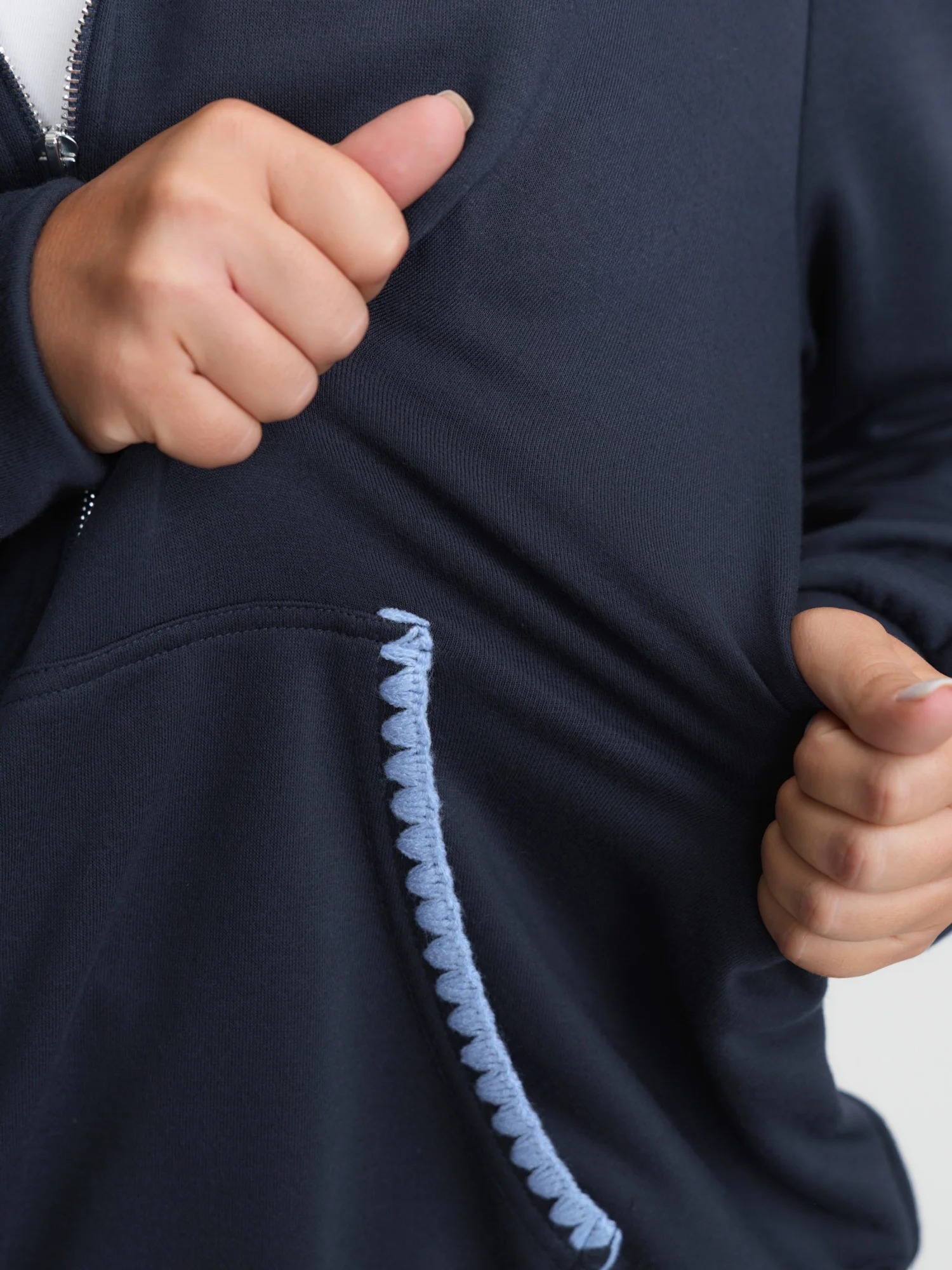 Stretchy Color Contrast Zipper Jacket - Image 4