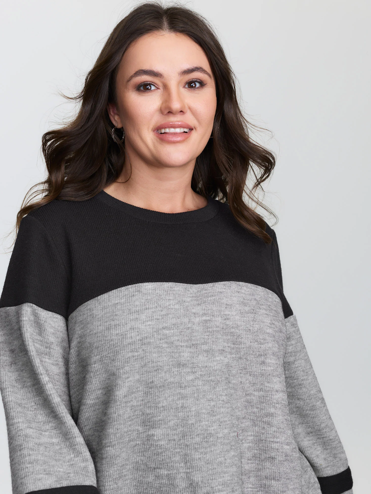 Stretchy Colorblock Striped Sweatshirt - Image 2