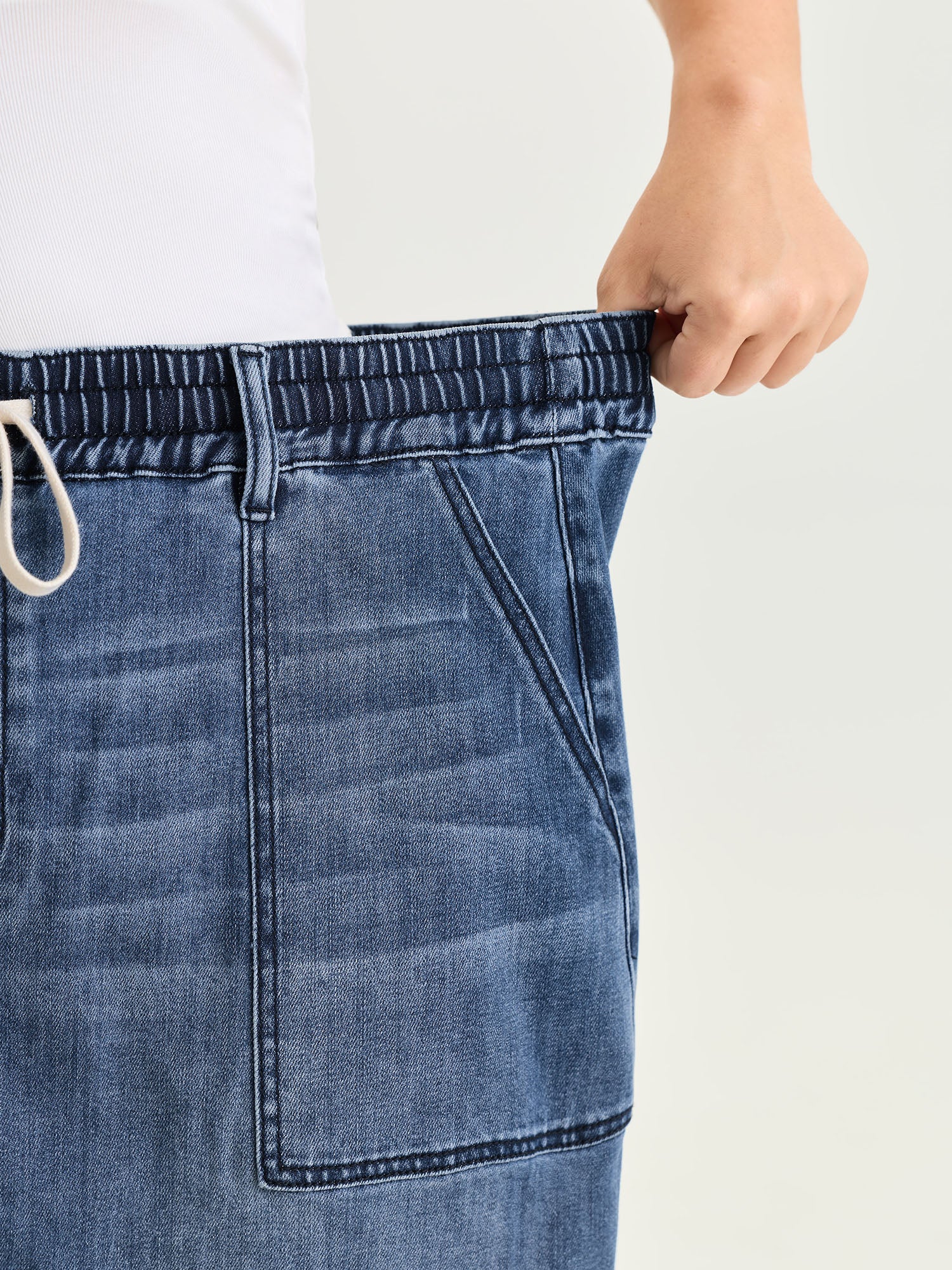 Stretchy Contrast Drawstring Waist Midi Denim Skirt - Image 4