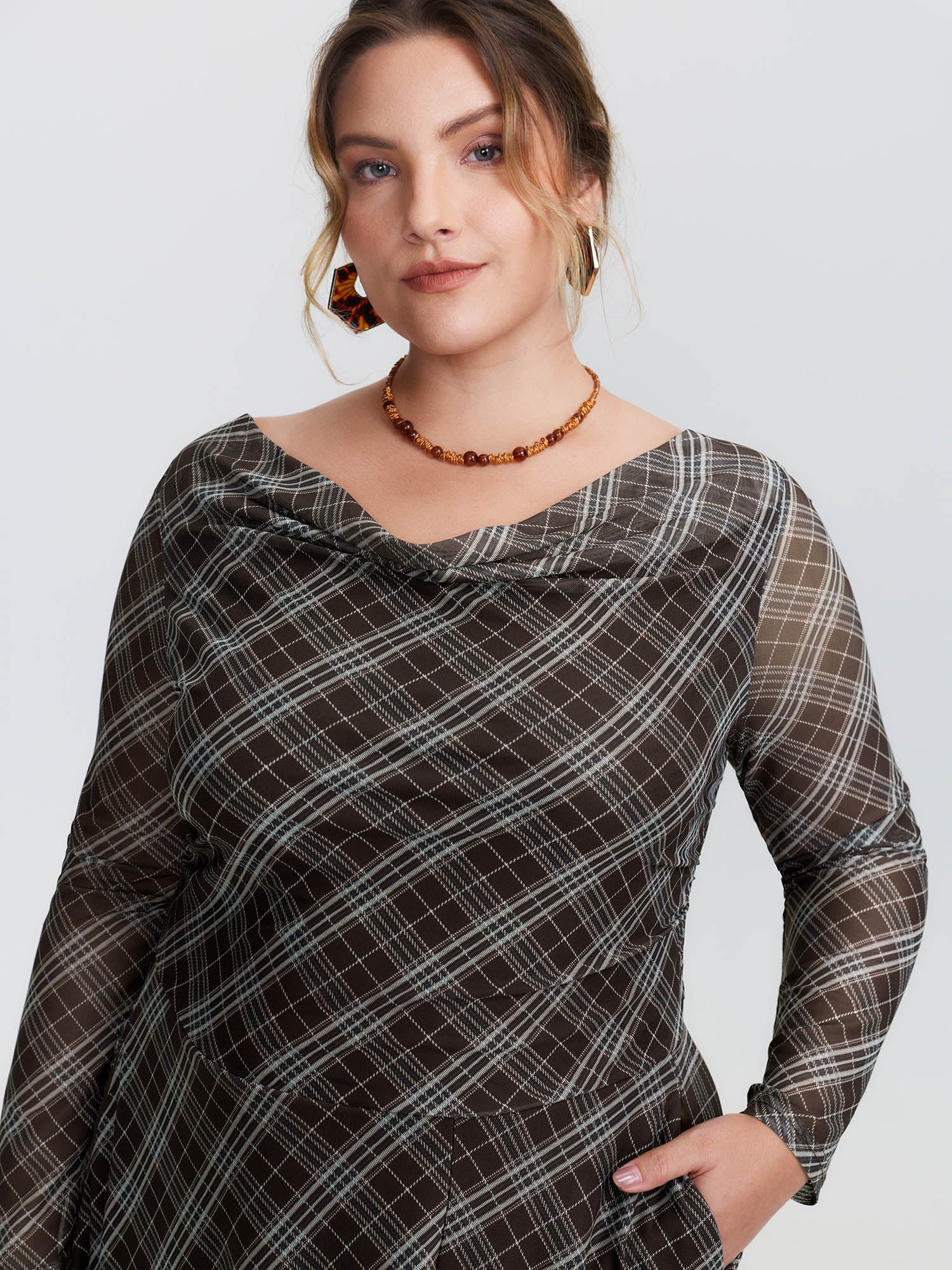 Stretchy Cowl Neckline Slit Pockets Maxi Dress - Image 3