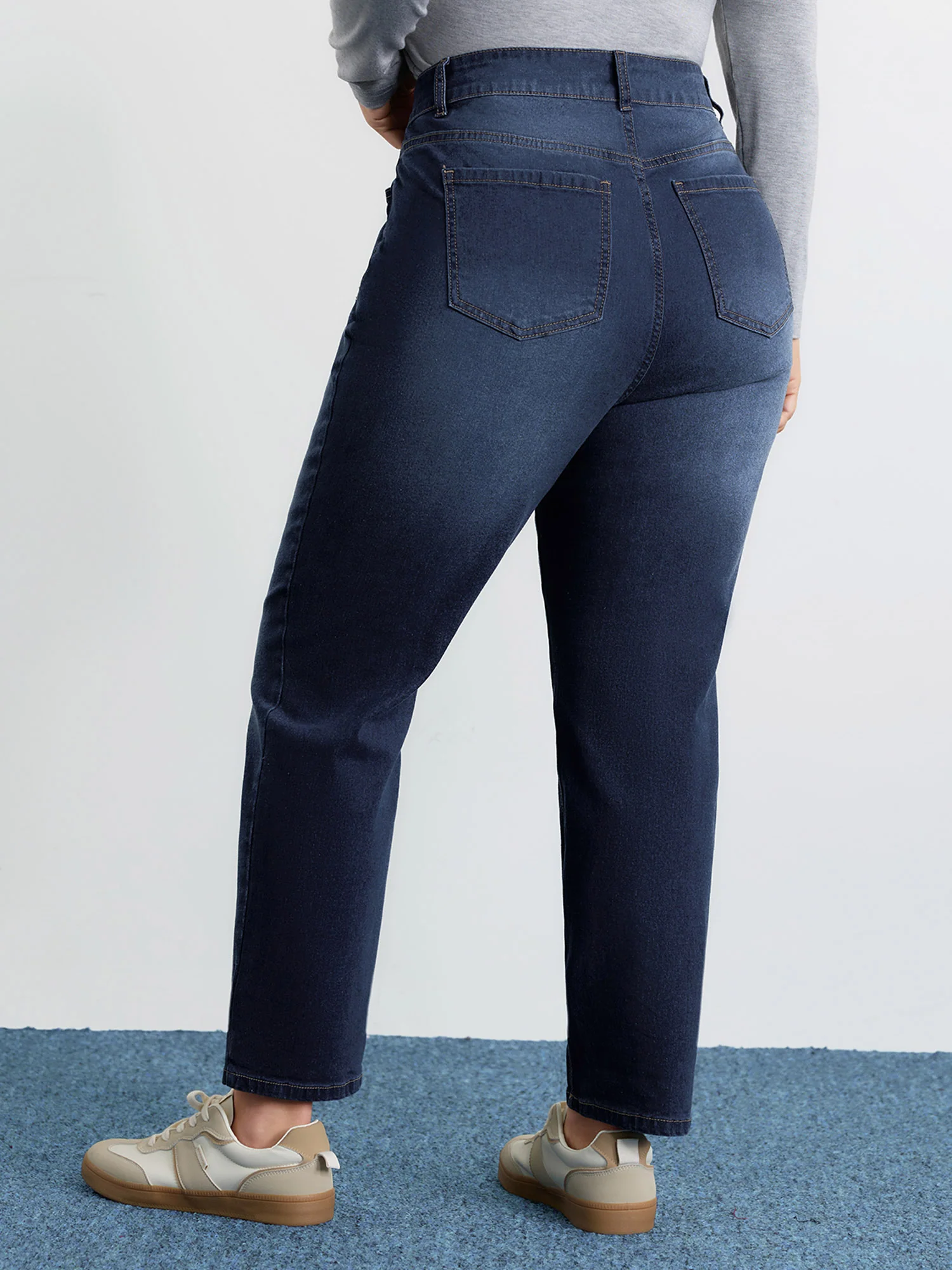 Stretchy Crown Ripped Straight-Leg Jeans - Image 6