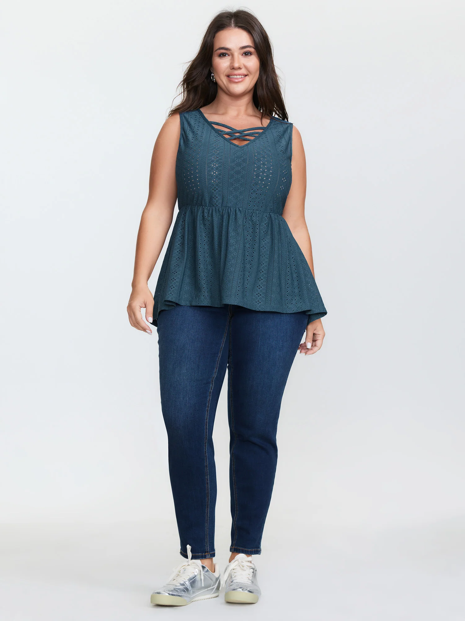 Stretchy Cut-Out Neckline Tank Top - Image 3