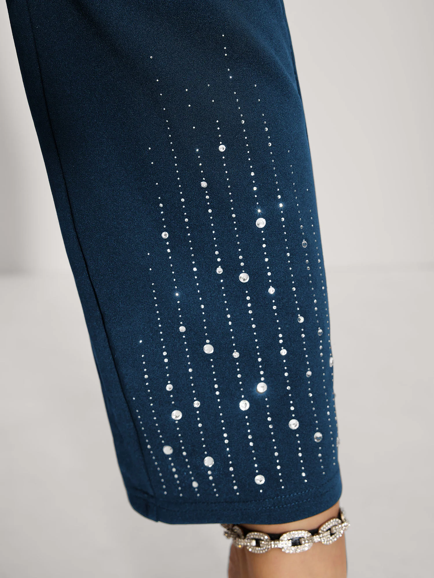Stretchy Diamond Detail Hem Pants - Image 11