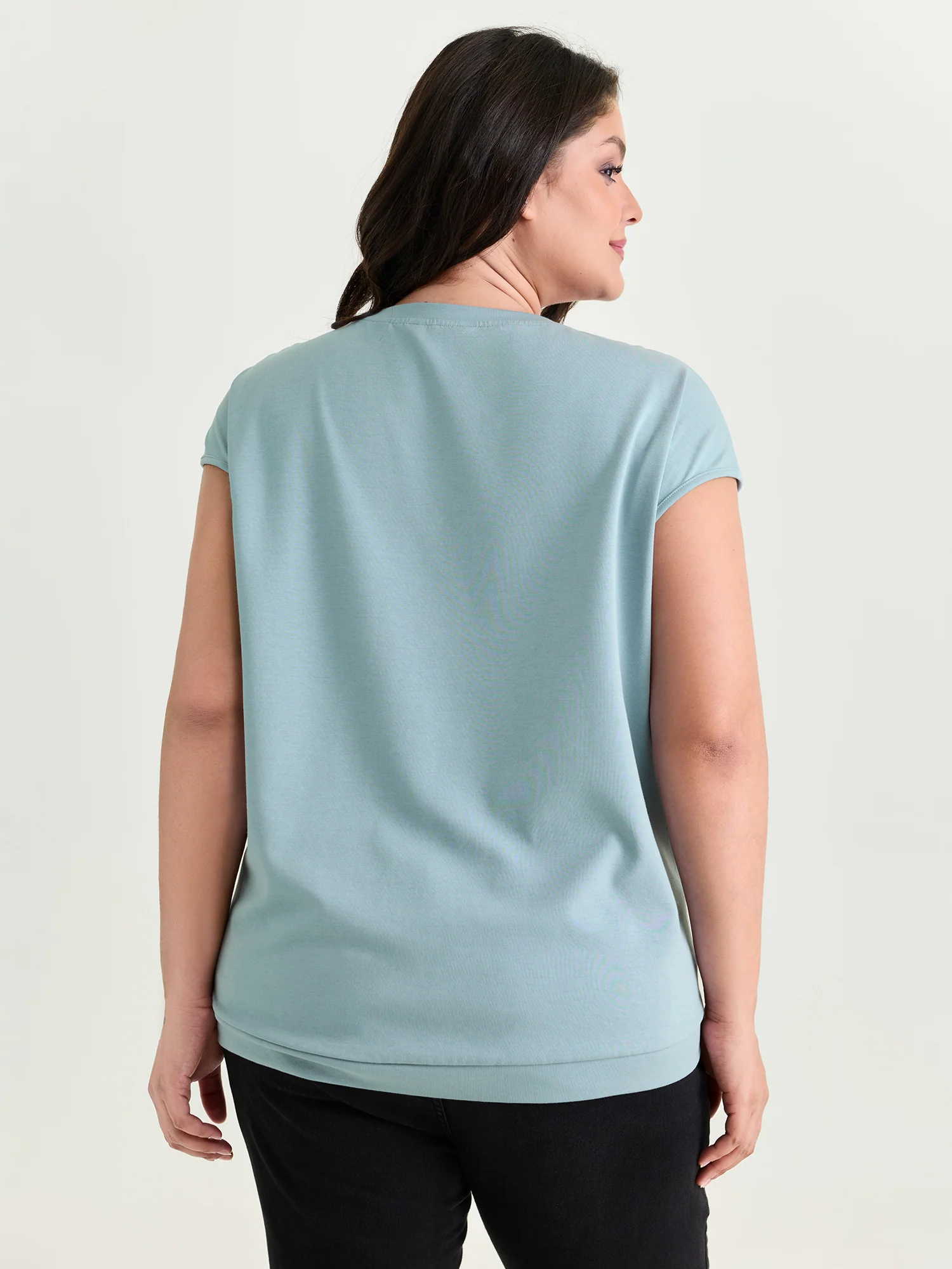 Stretchy Elastic Hem Plain T-Shirt - Image 5