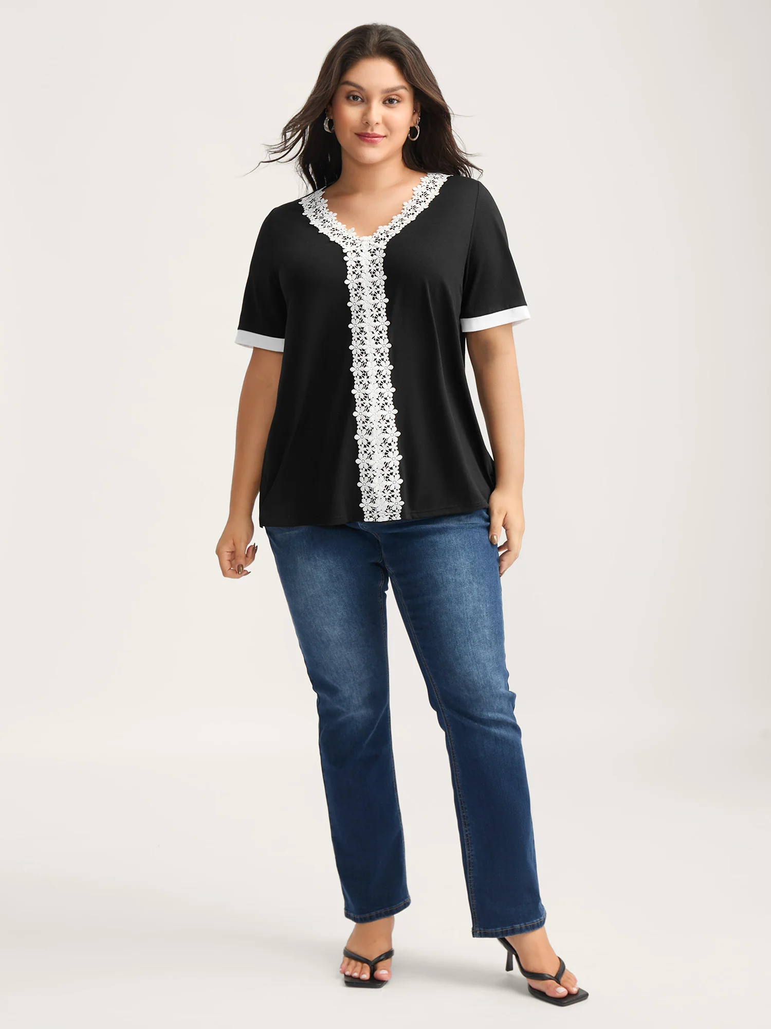 Stretchy Floral Lace Color Contrast T-Shirt - Image 3